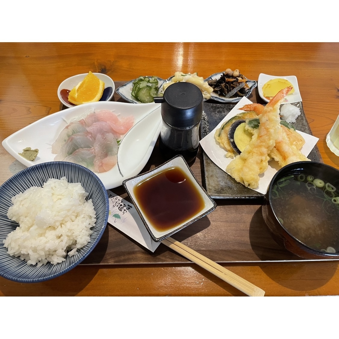 お刺身と天ぷらの定食
