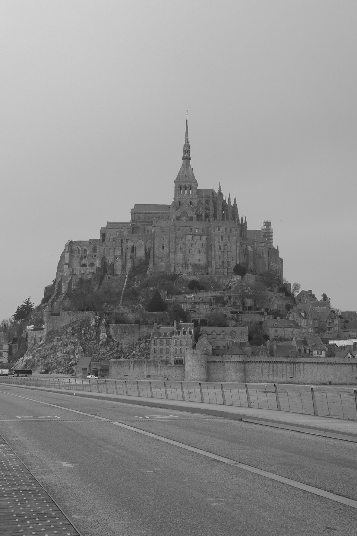 パリ　モンサンミッシェル
