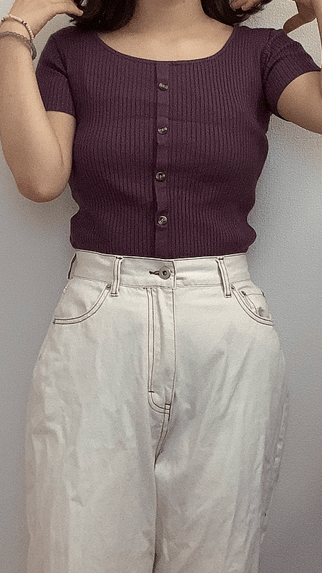 半袖ニット、パンツ