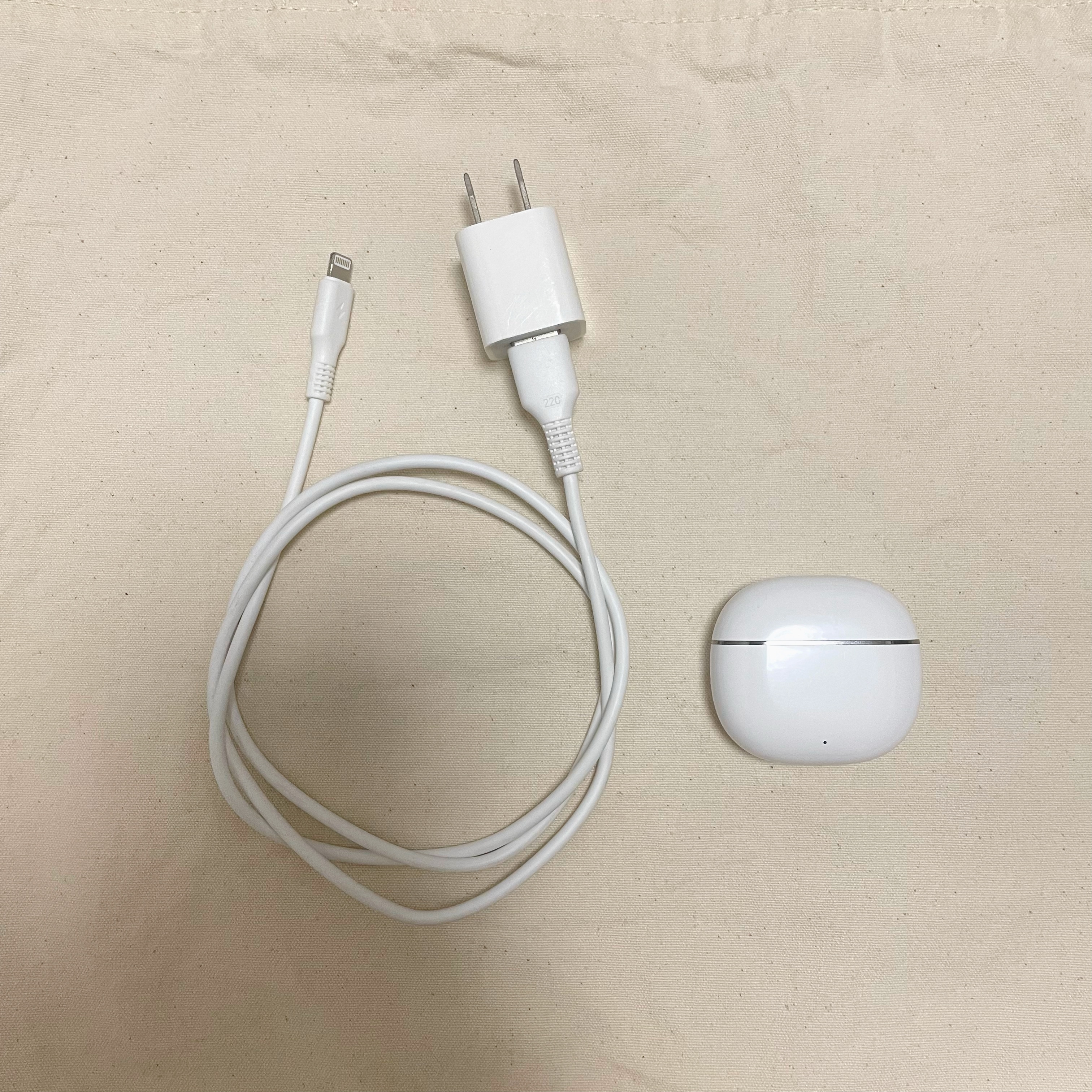 Bluetoothイヤホン　充電器　コンセット