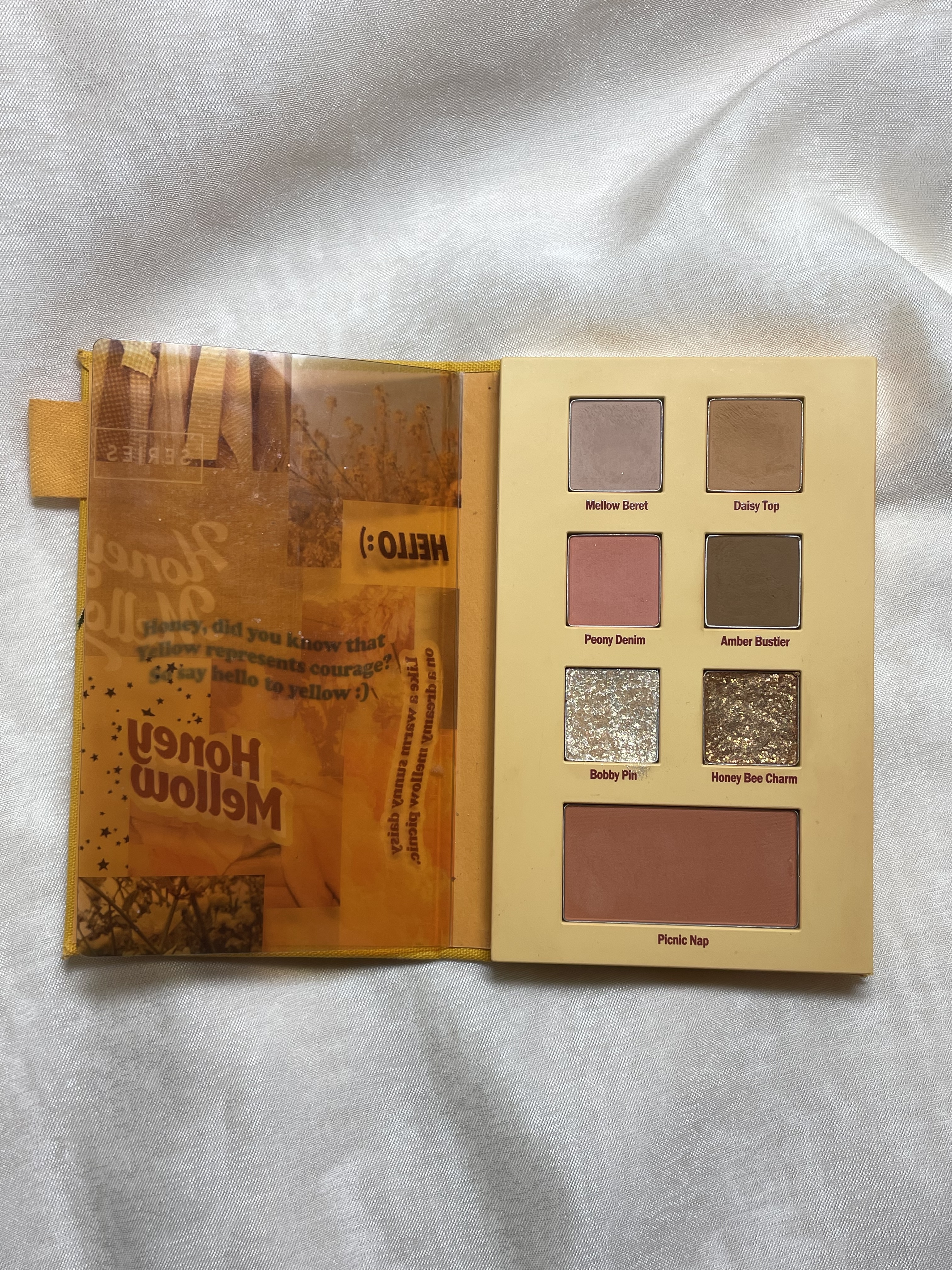 espoir（エスポア）2021 F/Wルックブックパレット Honey Mellow パッケージ