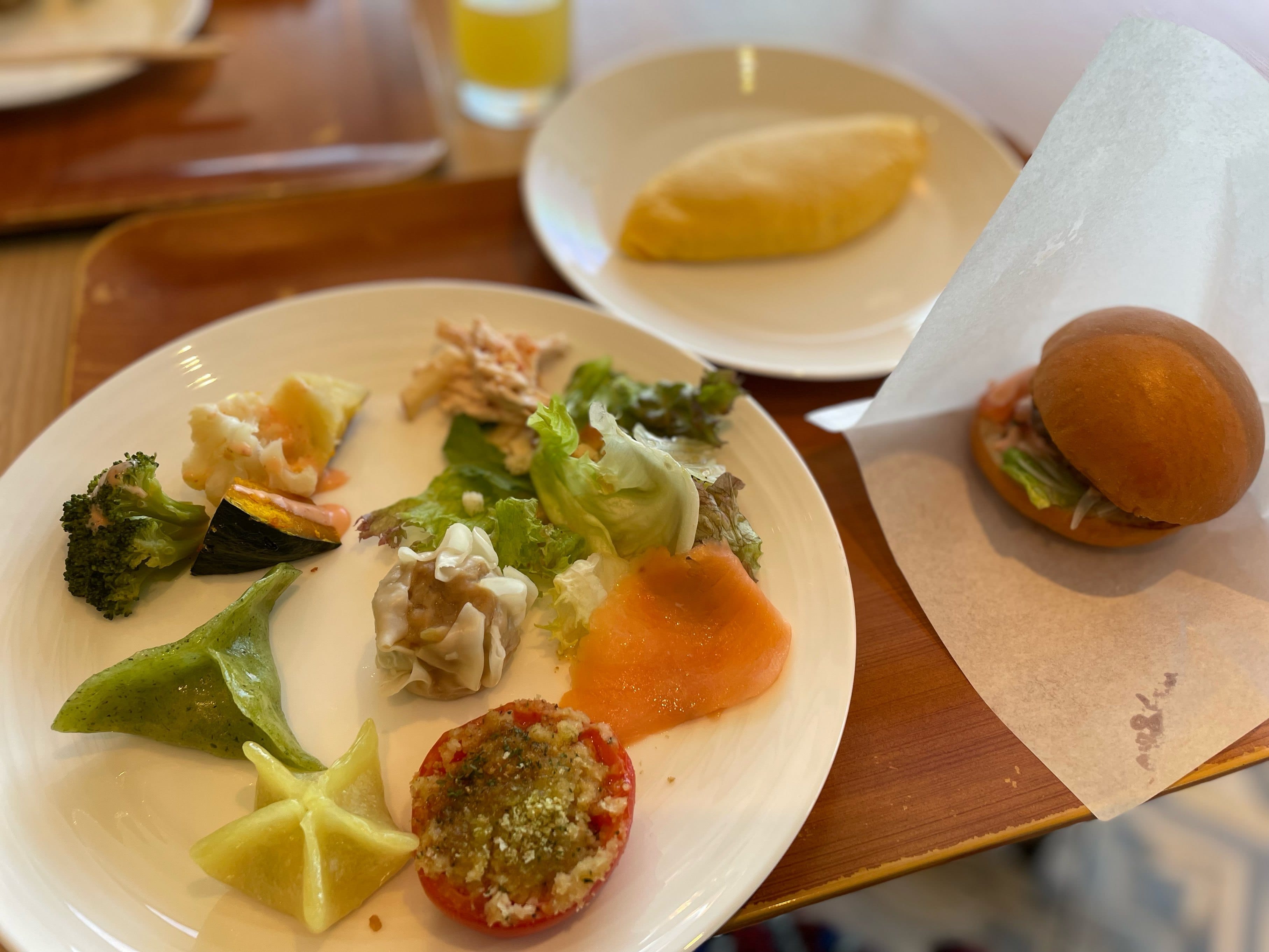 洋食 バイキング ディズニーホテル