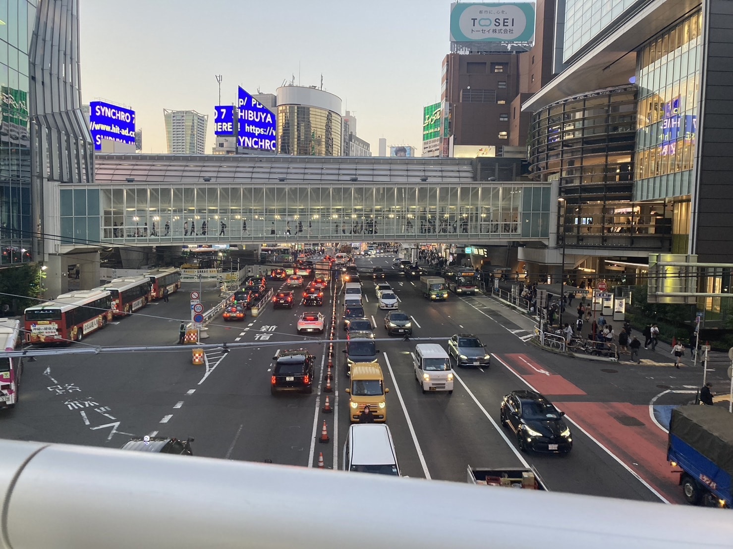 呪術廻戦　渋谷　歩道橋聖地