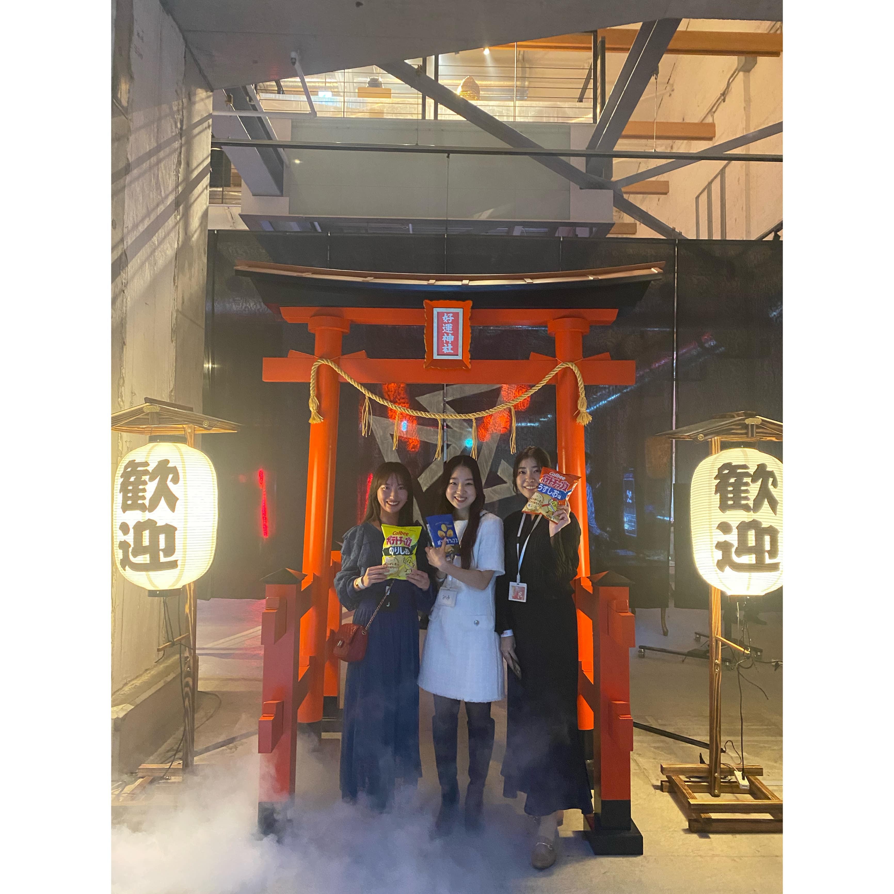 写真　集合　パーティー