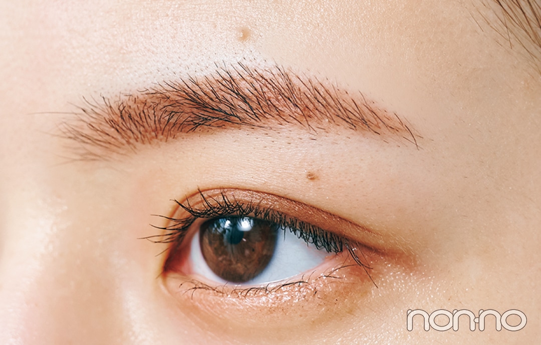 岡本夏美のニュアンス盛れる眉のつくりかたプロセスカット3-8