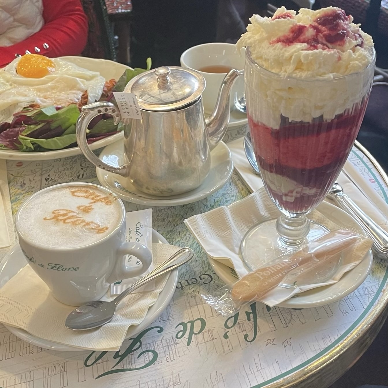 フランス　パリ　カフェドフロール　クープサンジェルマン　クロックムッシュ