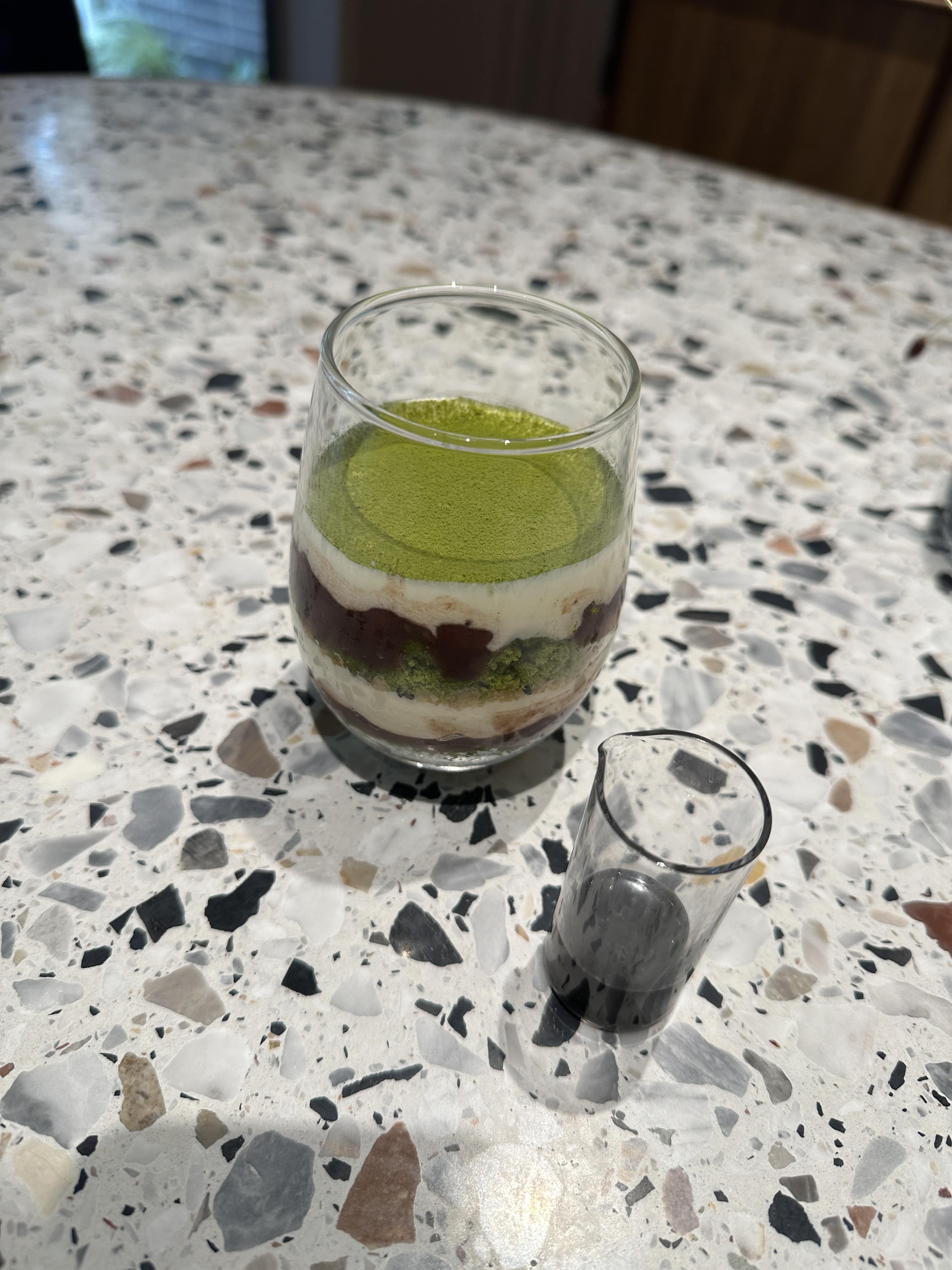 黒ごまと抹茶のティラミス