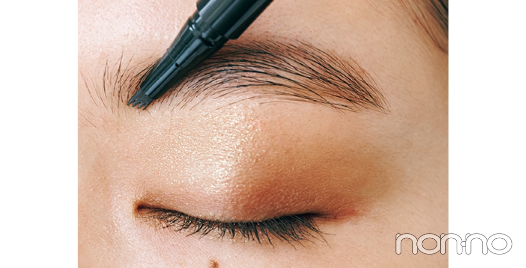 岡本夏美のニュアンス盛れる眉のつくりかたプロセスカット1-4