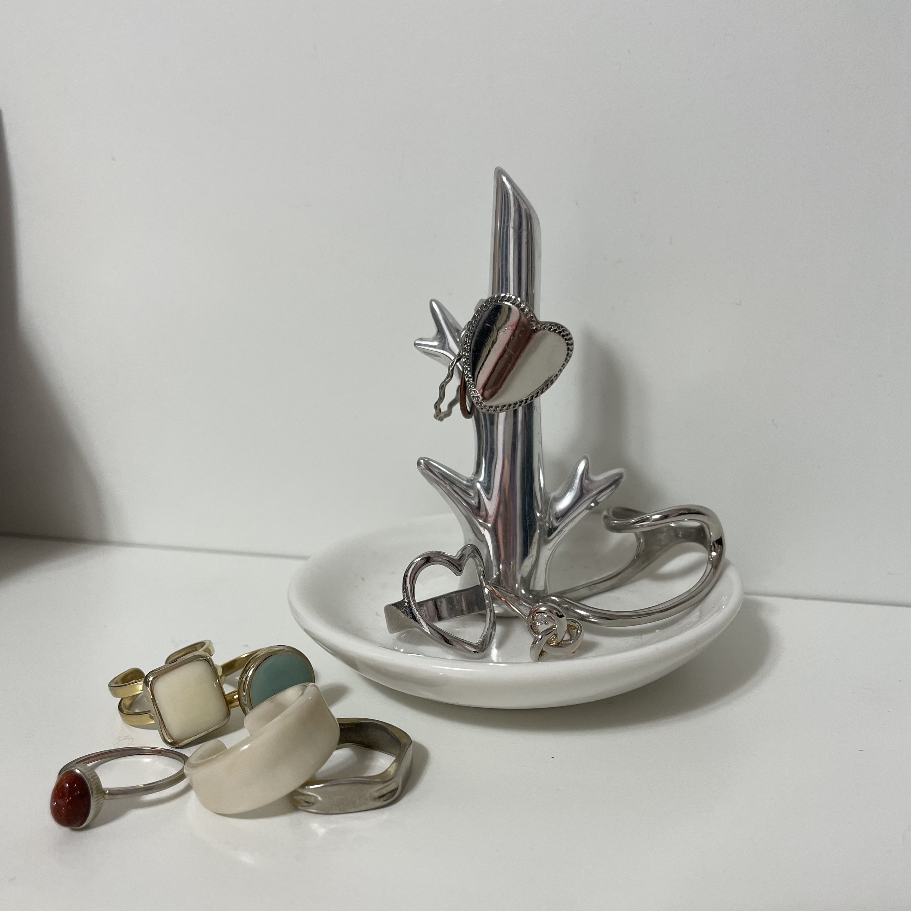 大学生ファッション　アクセサリー　リング