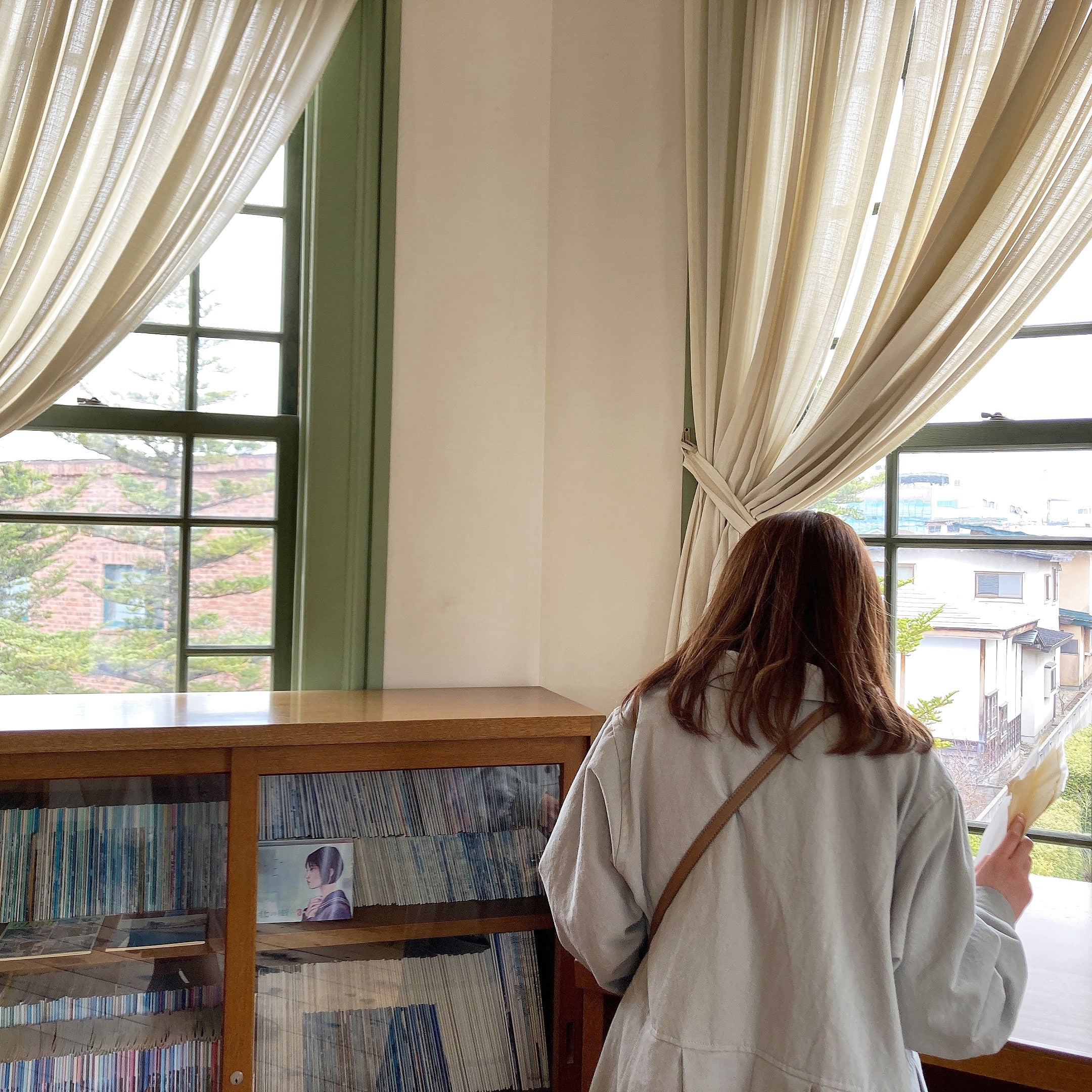 青森県弘前市　旧弘前市立図書館２階　資料