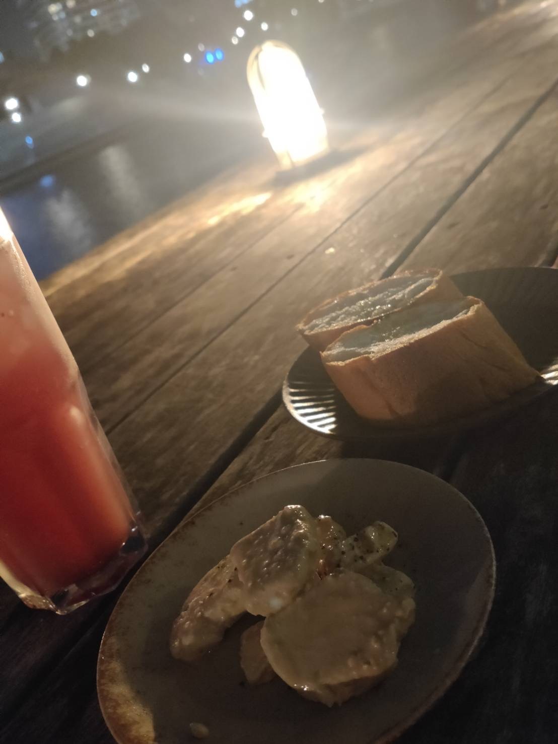 アンドアイランド　チーズ　バゲット