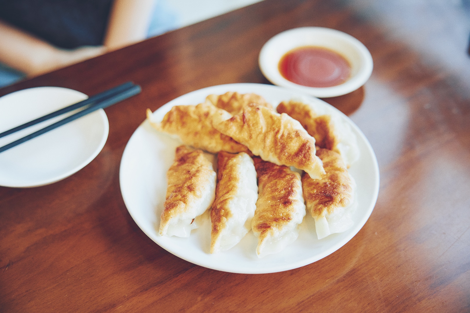 鎮海楼の焼き餃子カット