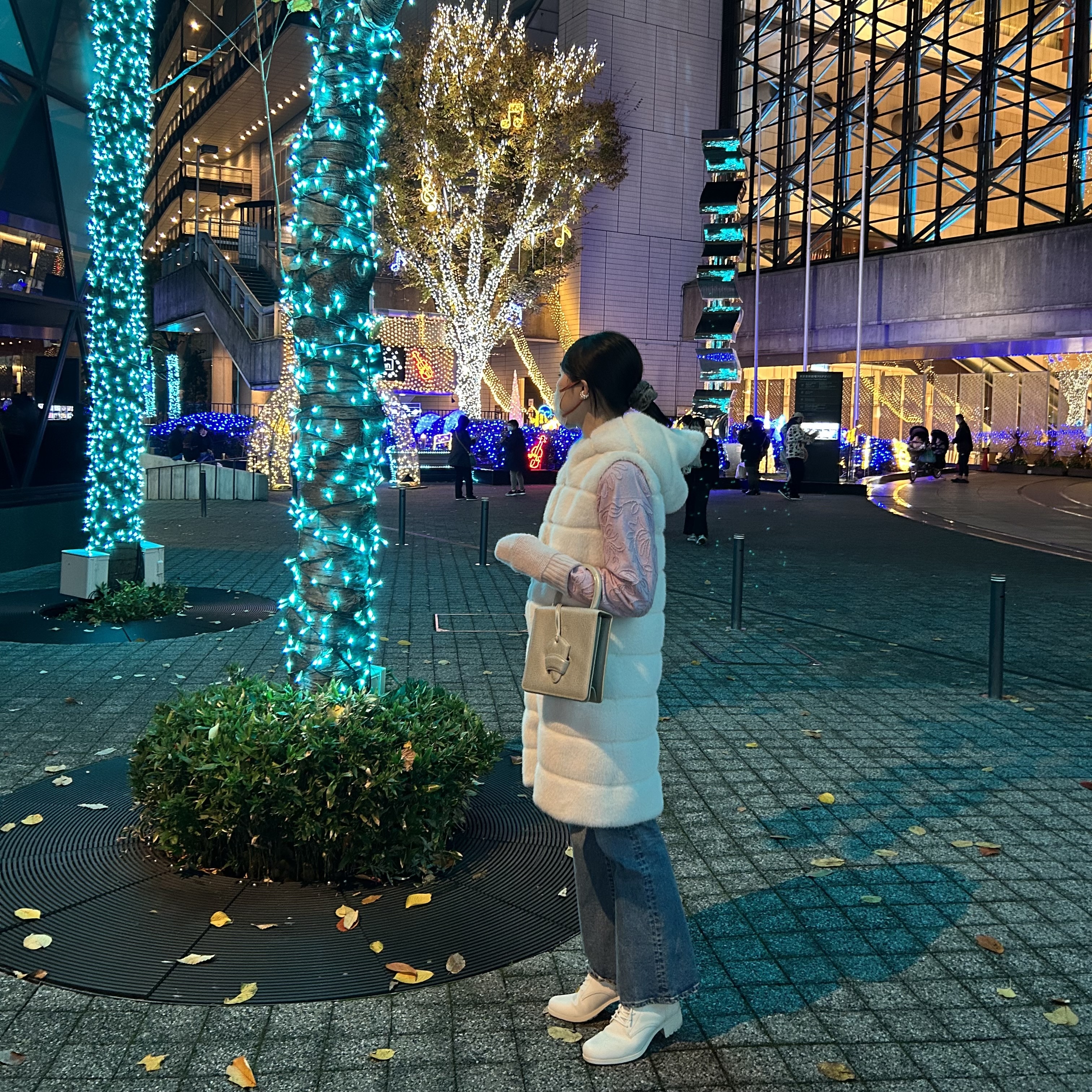 マイケルコース、大学生コーデ、ボリュームジレ