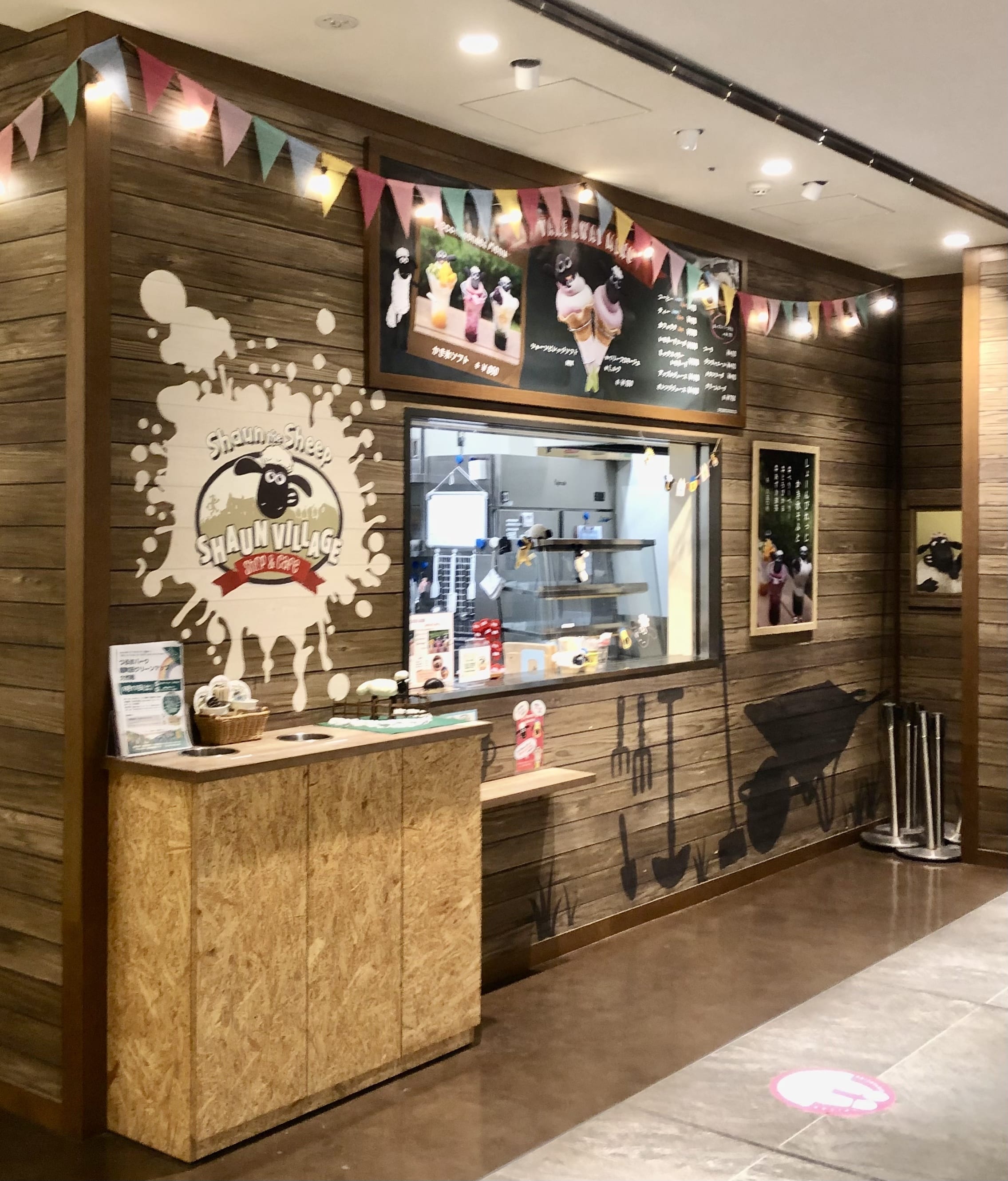 ひつじのショーン　テイクアウト　カウンター
