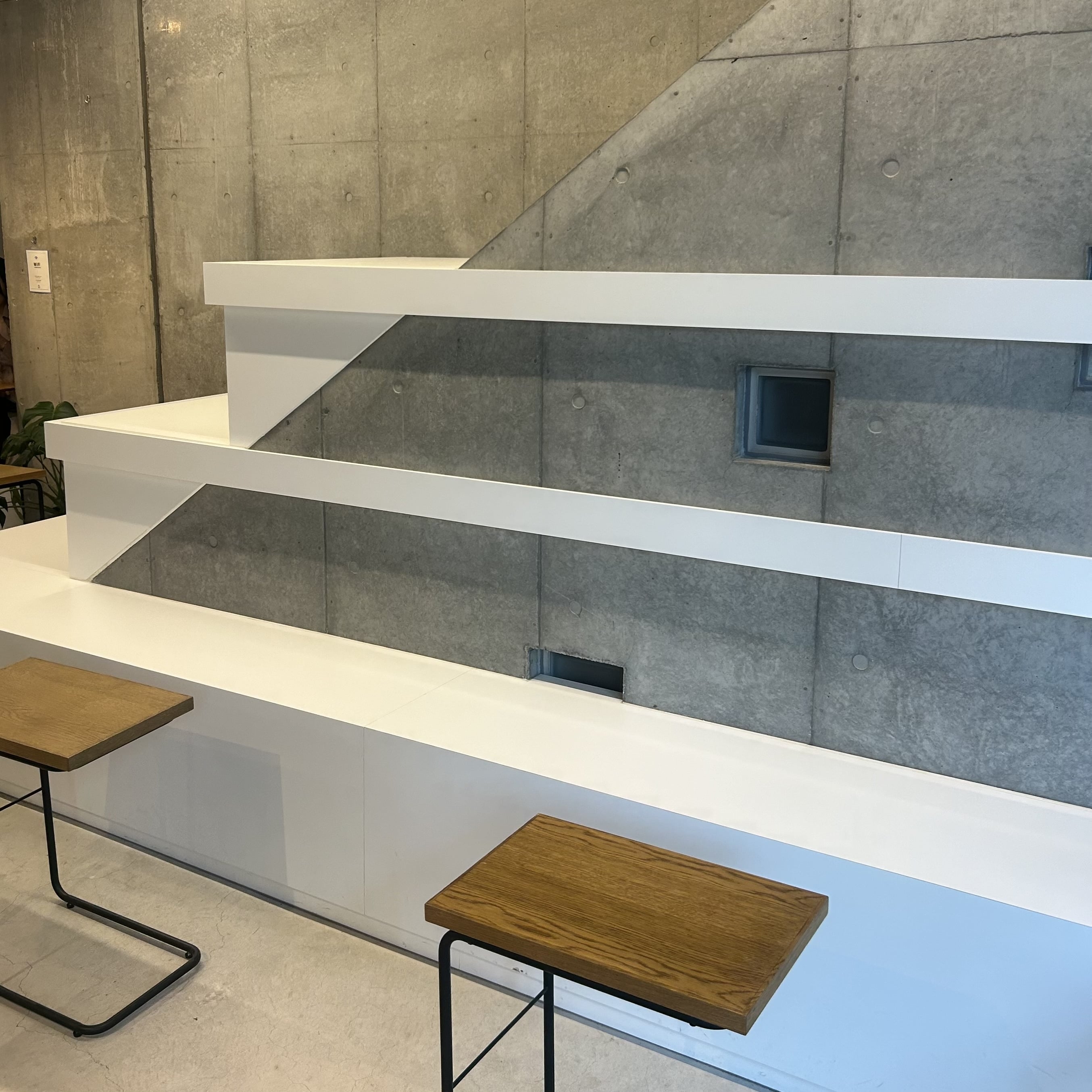 aptimo 原宿カフェ 店内写真