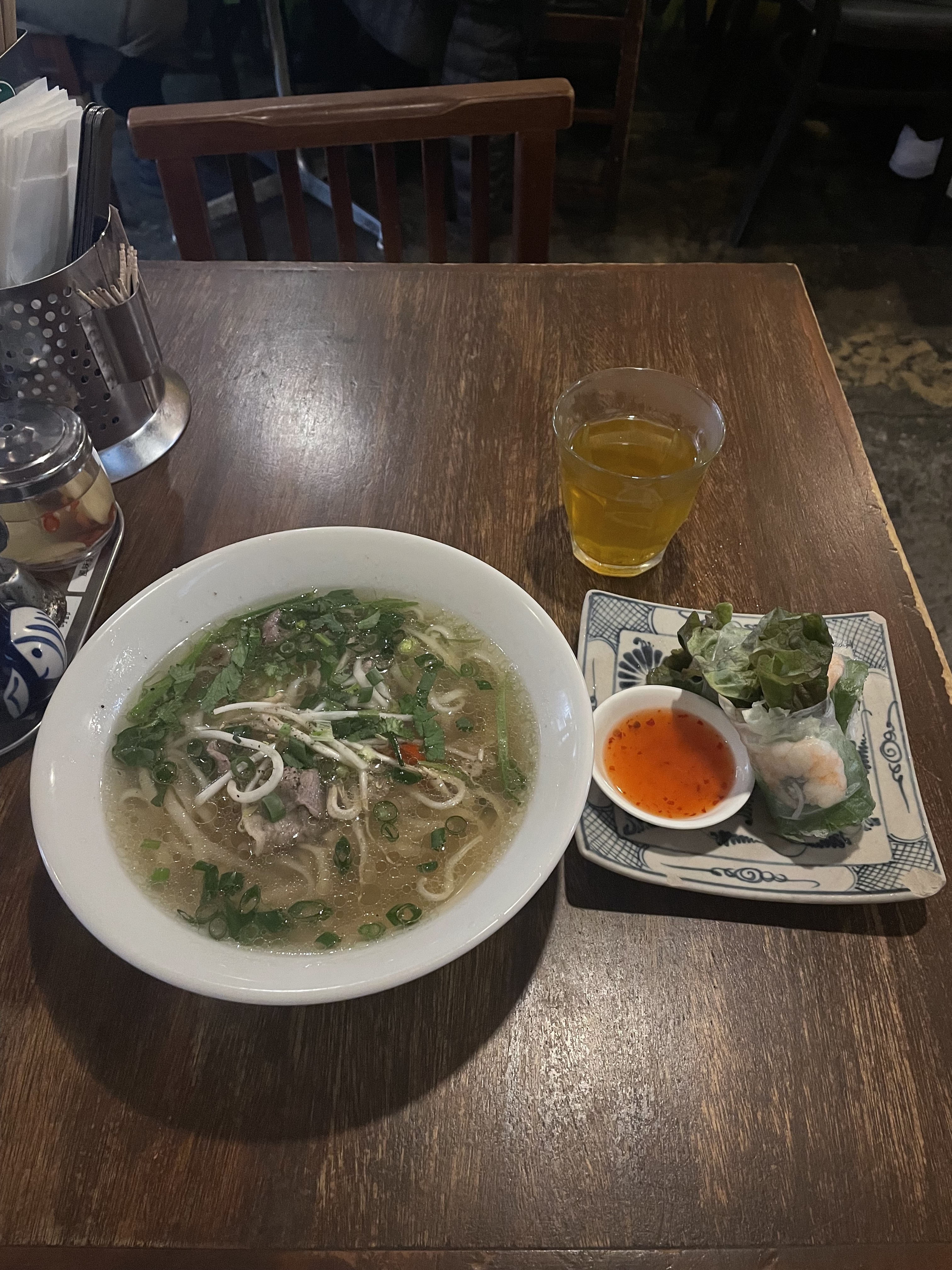 牛肉のフォーと生春巻きセット