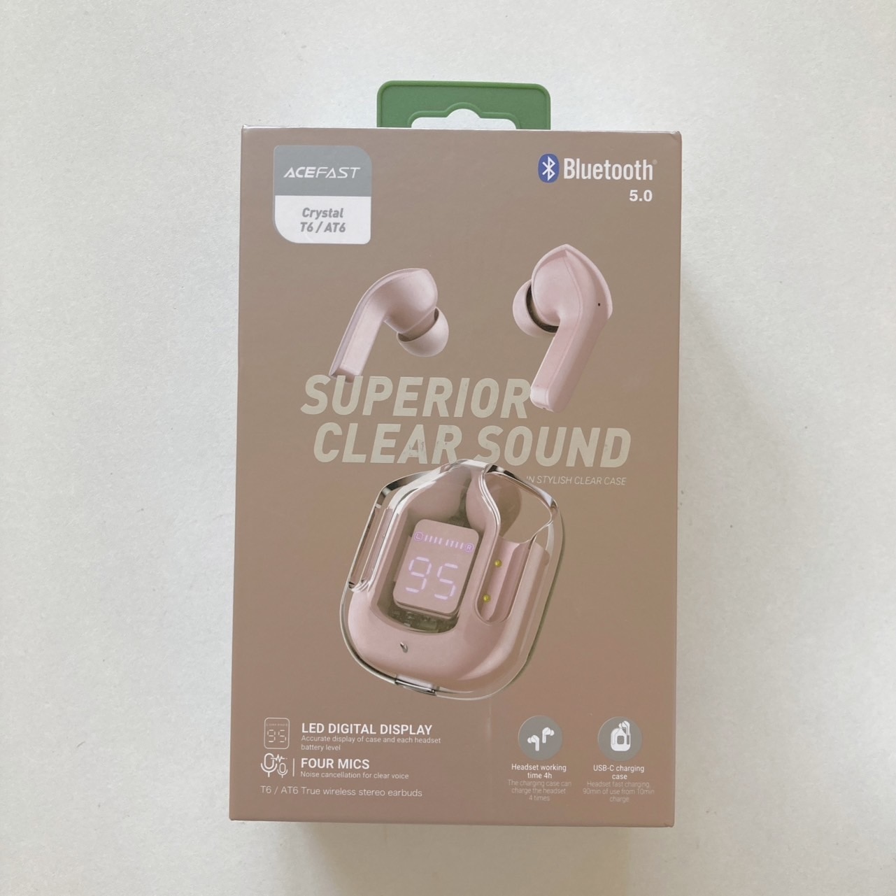 イヤホンが入っている箱の写真