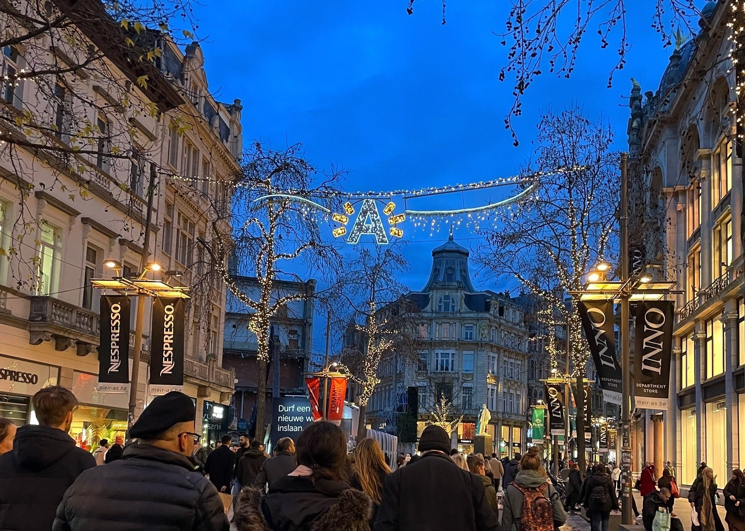 アントワープ　イルミネーション