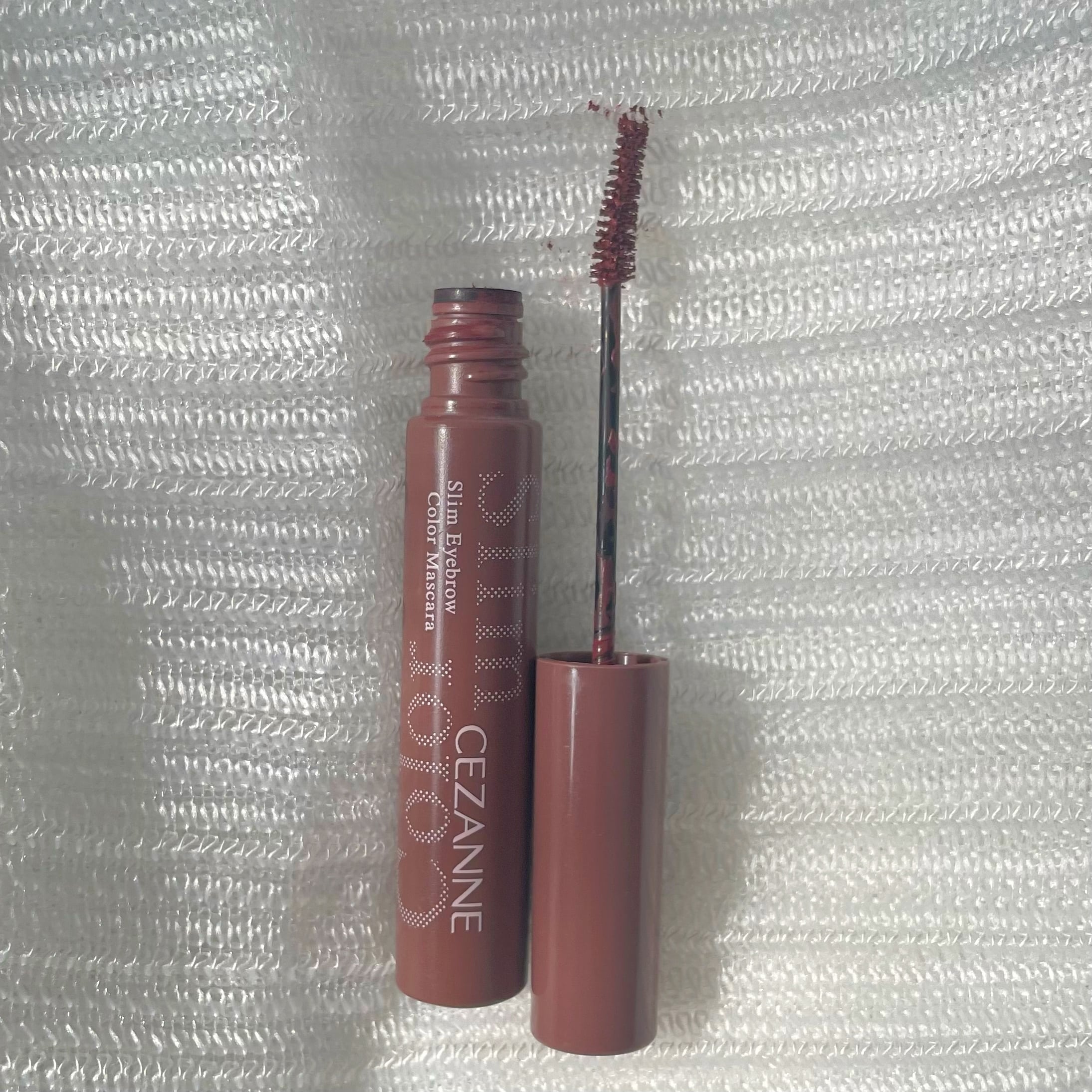 セザンヌ　アイブロウマスカラ　モーブブラウン