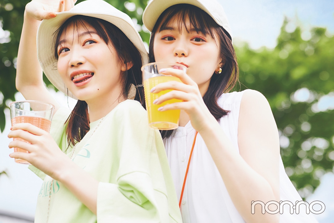 岡本夏美と紺野彩夏の妄想クローゼットモデルカット3-3