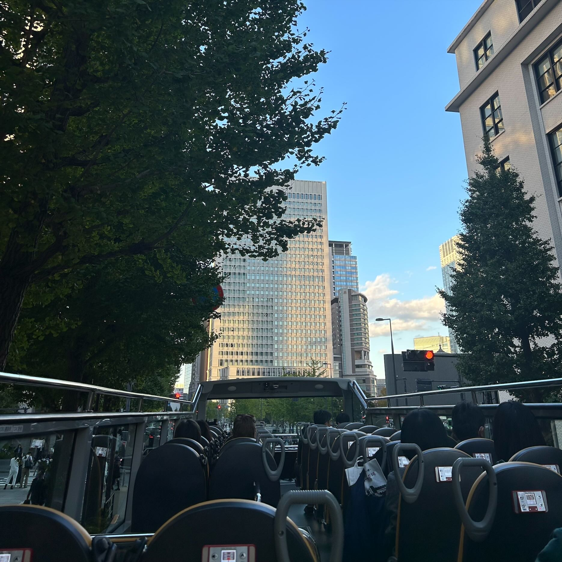 スカイバス　丸の内エリア　画像