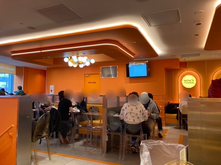 マムズタッチ　店内