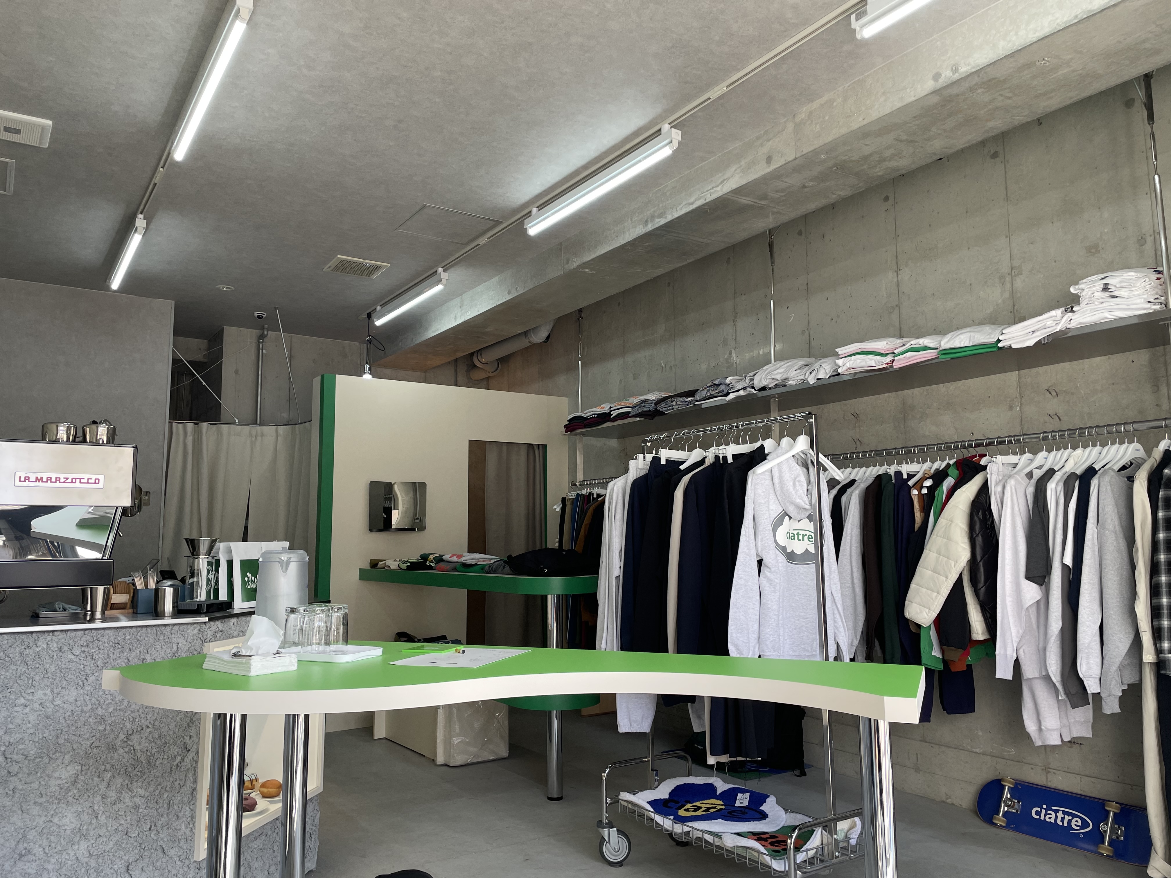 大阪　カフェ　古着屋　Ciatre