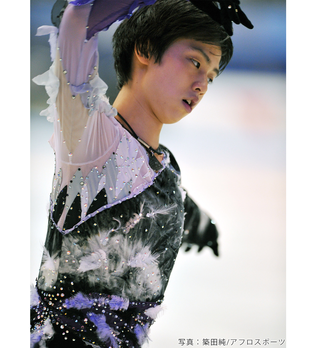 2014年フィギュアスケート全日本選手権でSP「ホワイト・レジェンド」を演技する羽生結弦選手