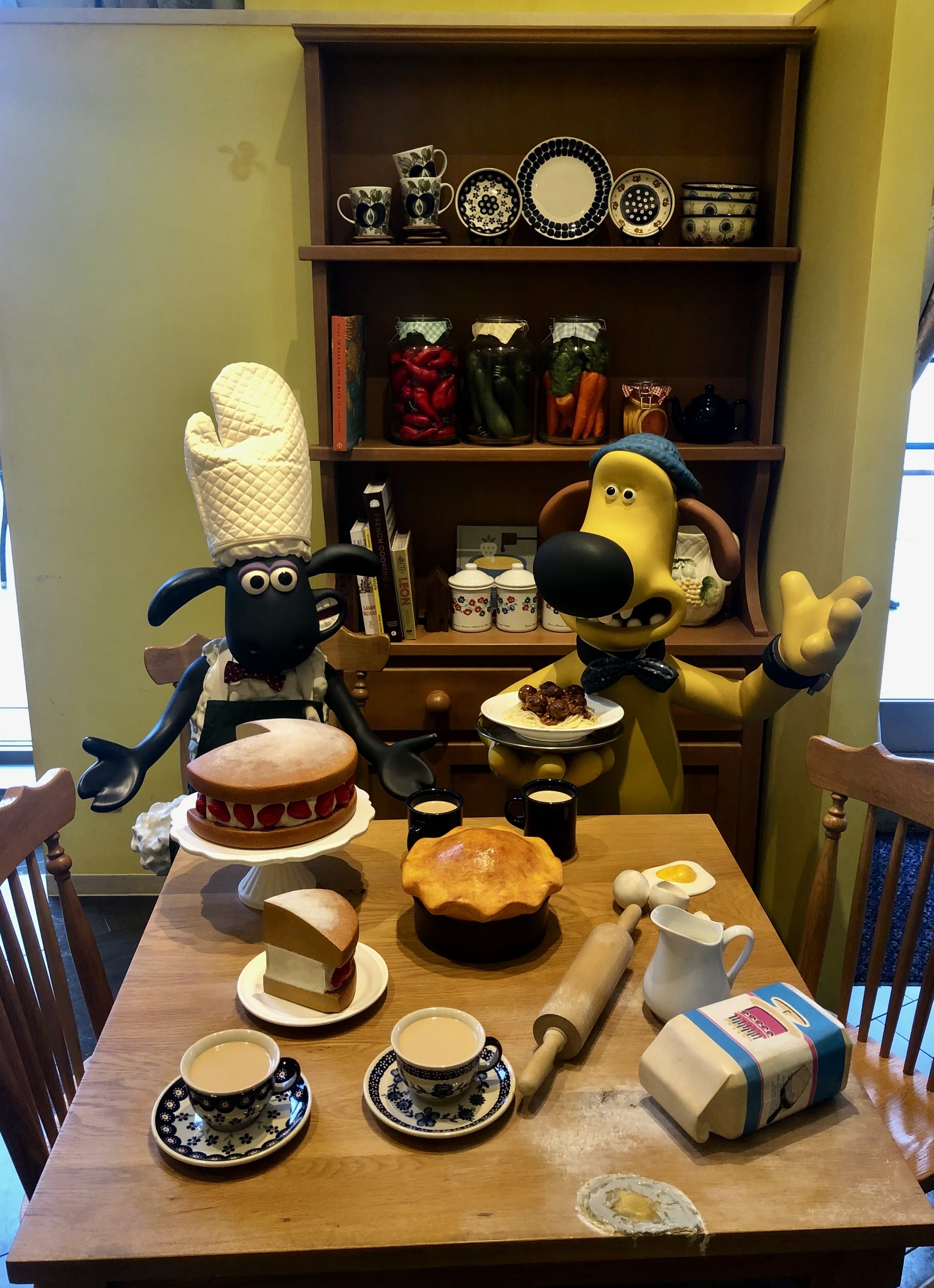 ひつじのショーン　カフェ　店内