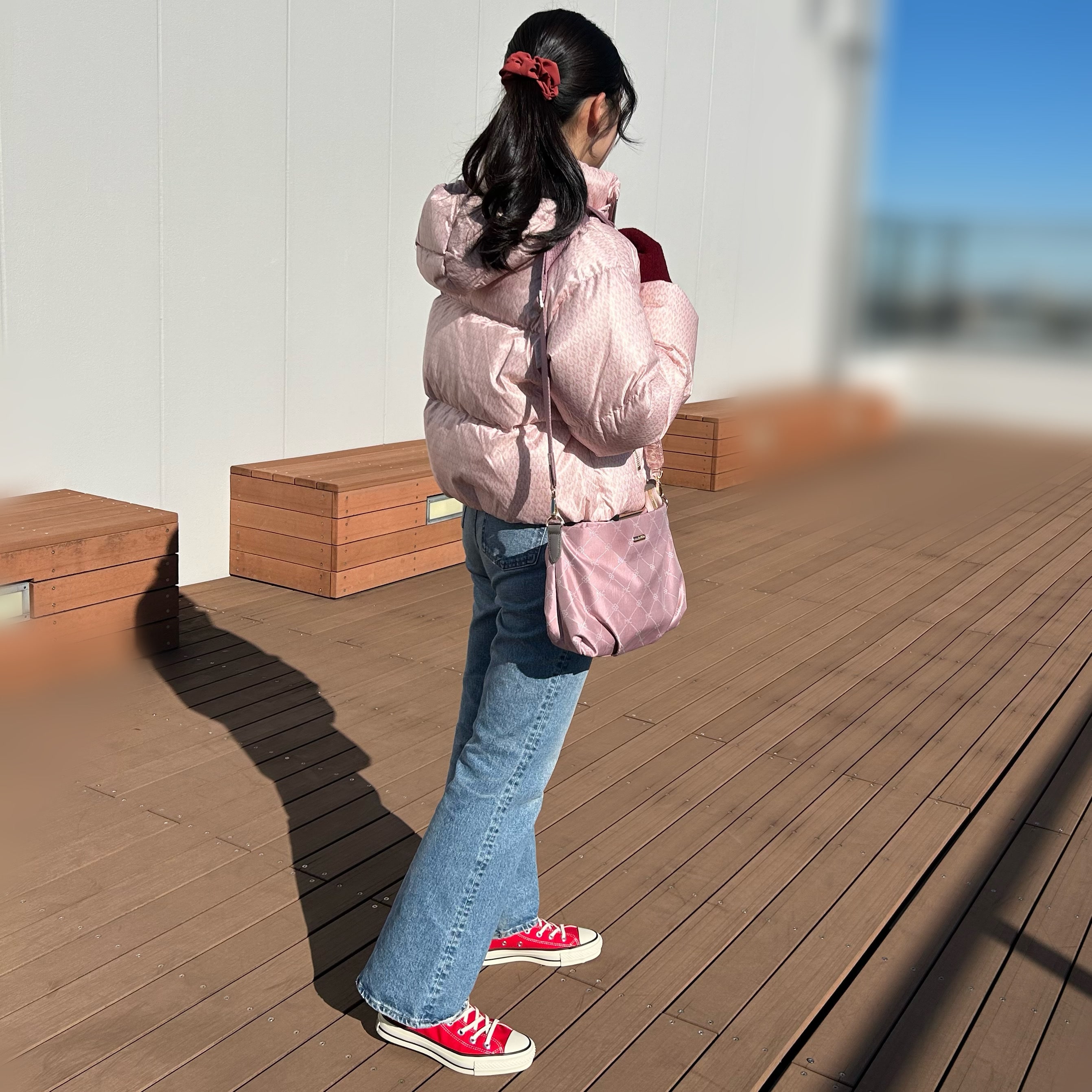 マイケルコース、ショートダウン、大学生コーデ