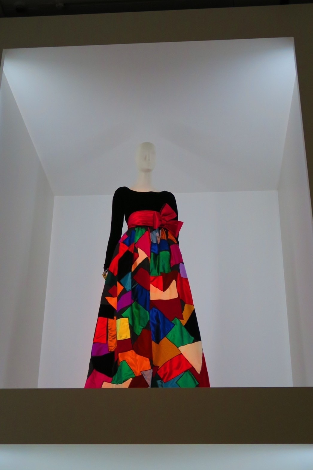 イヴ・サンローラン展