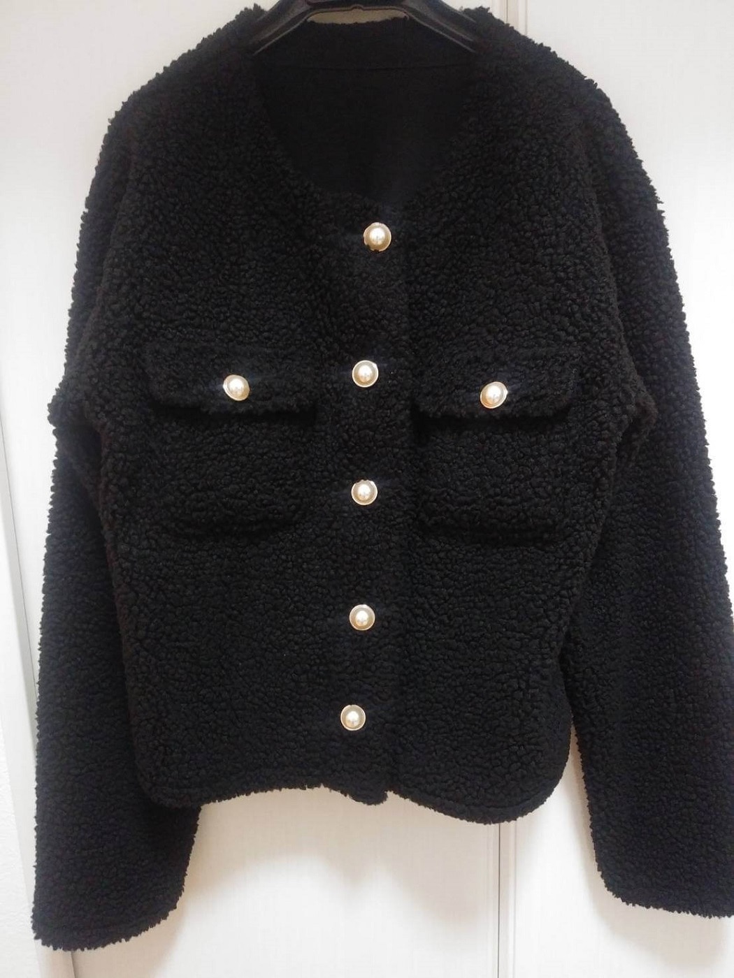 冬アウター　GU　ボアクルーネックカーディガン黒