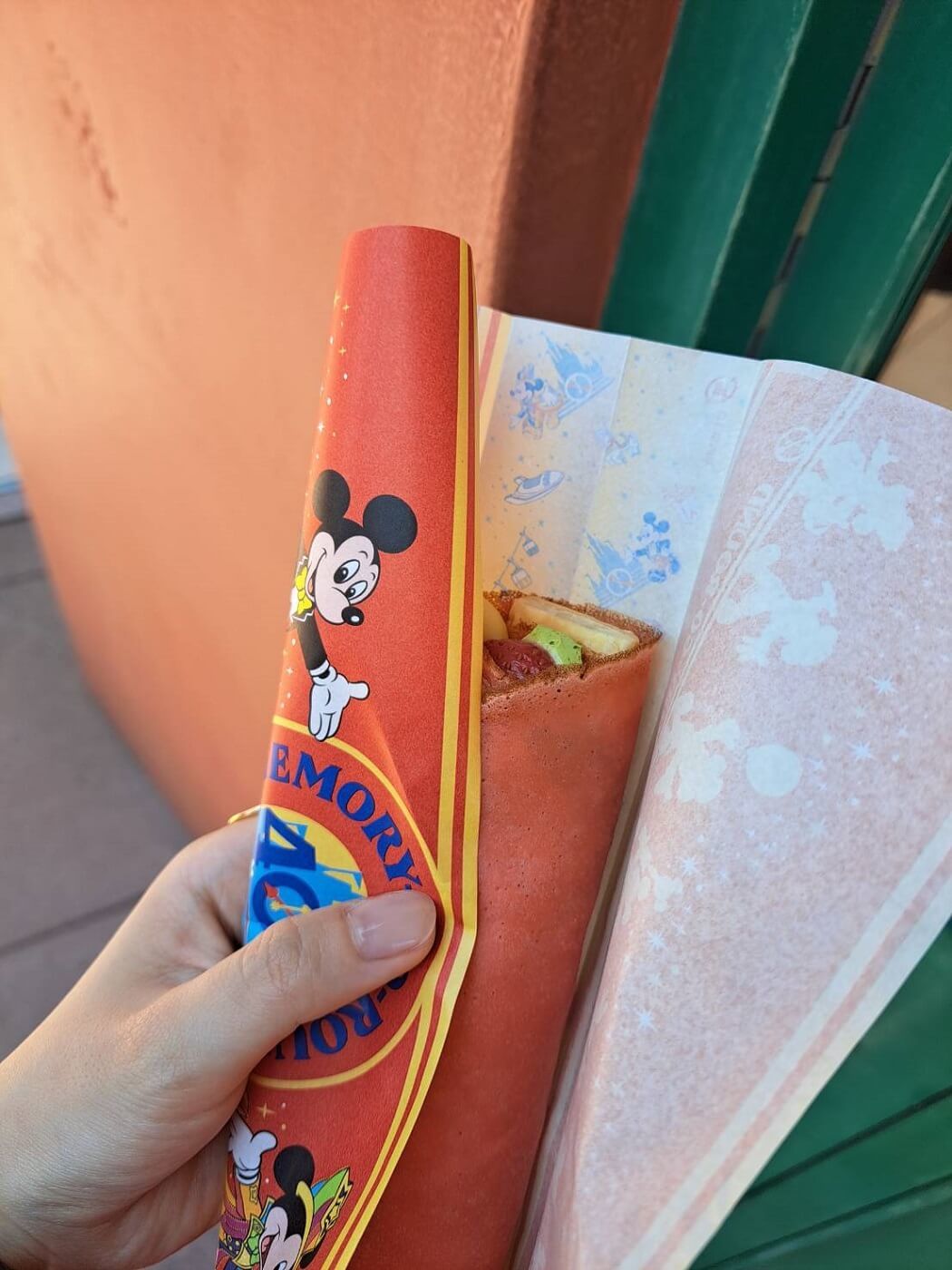 ディズニーランド　クレープ　カフェ・オーリンズ