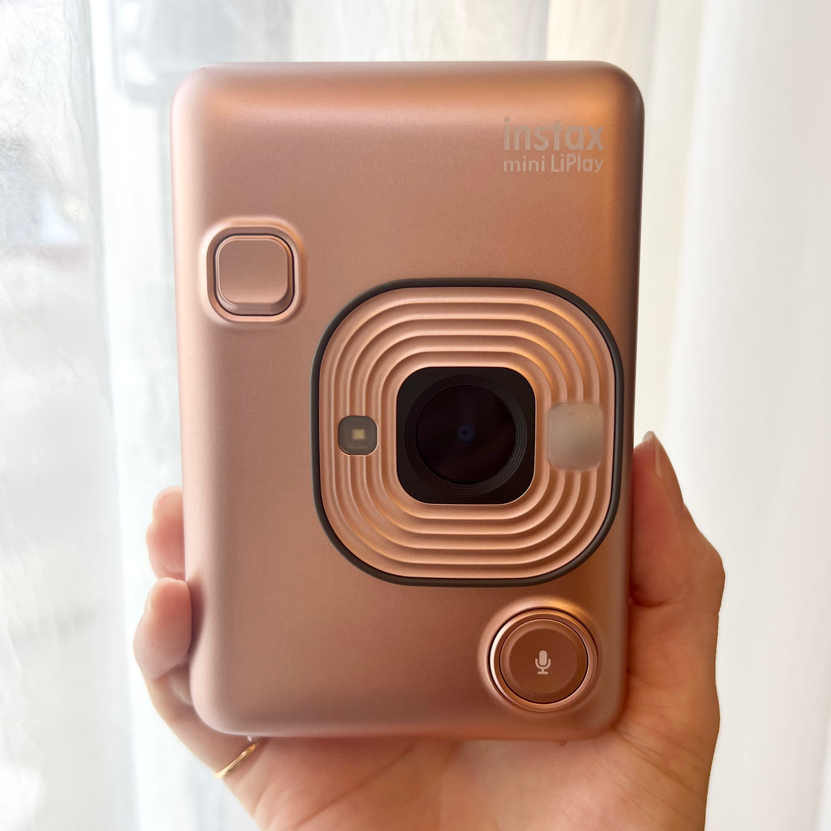 “新時代チェキ” instax mini LiPlay