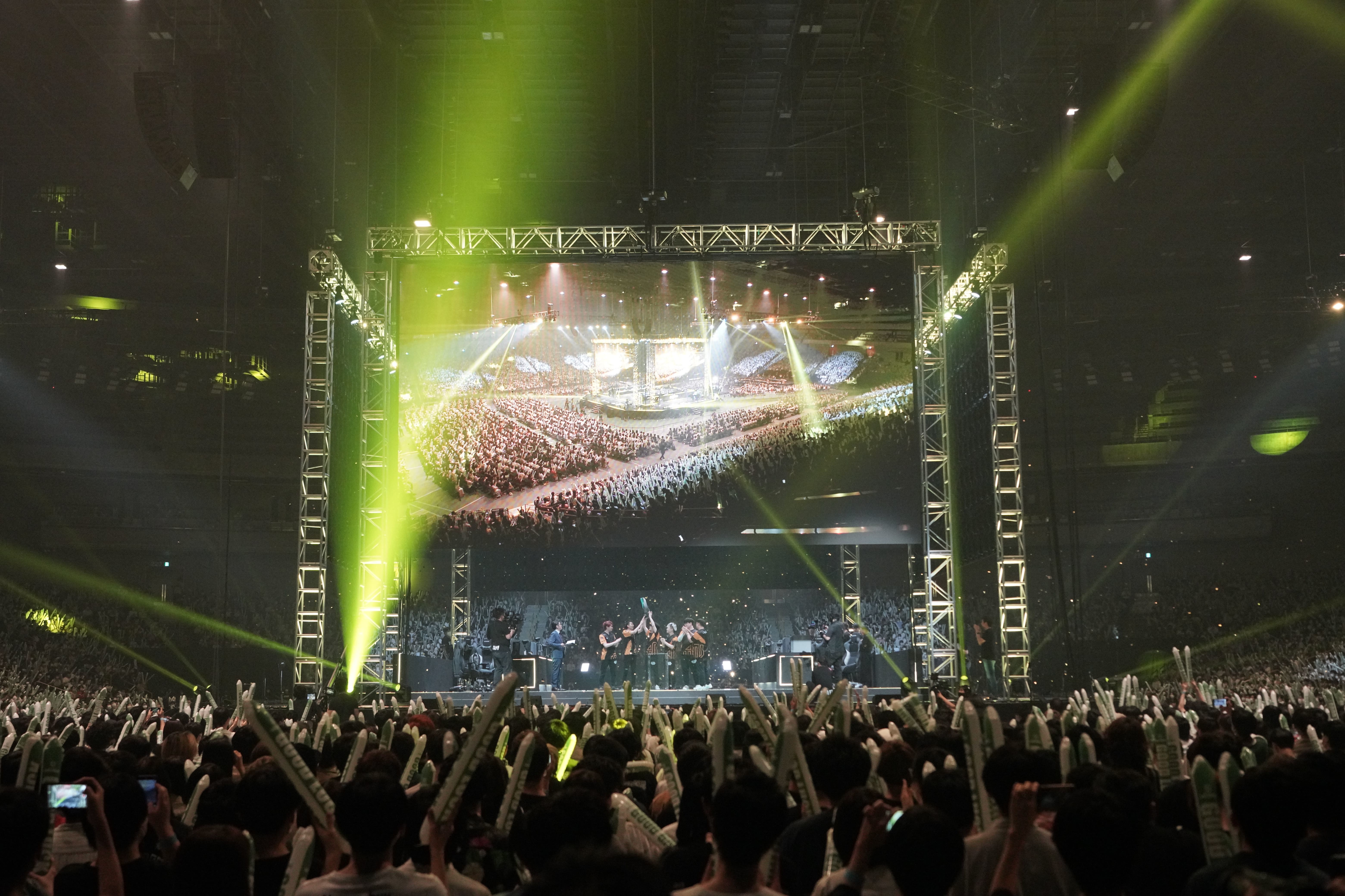 新しい王者の誕生にわく、会場の皆さん