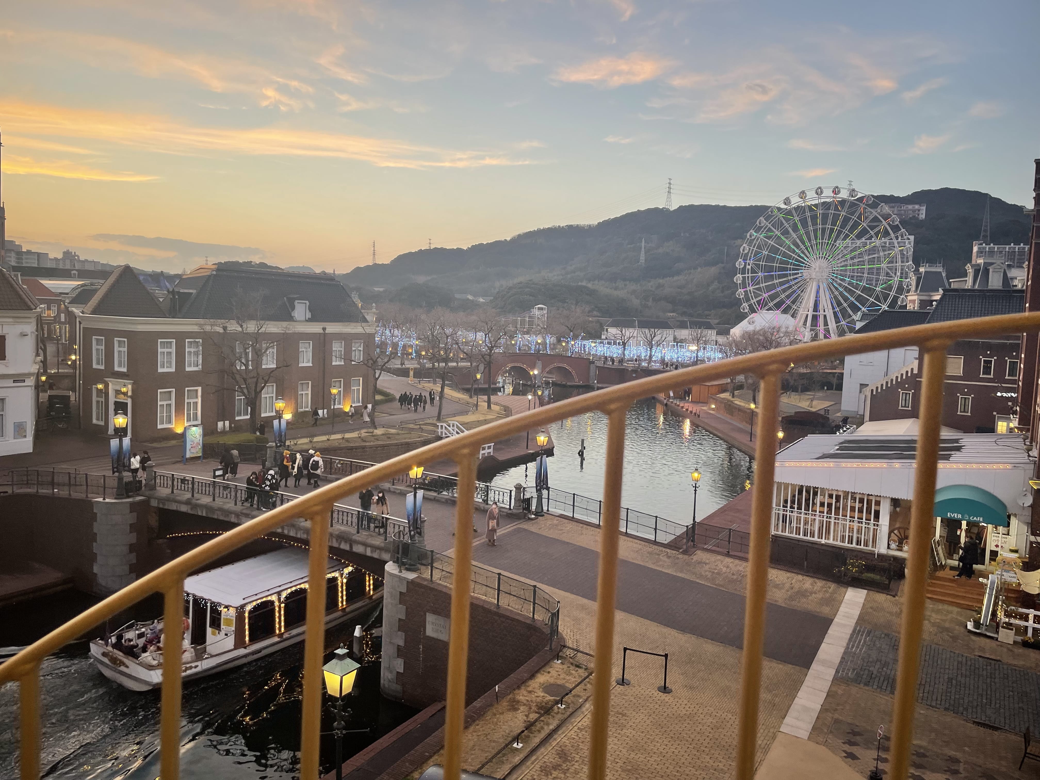 ハウステンボス アトラクションタウン スカイカルーセル 3階から見た景色