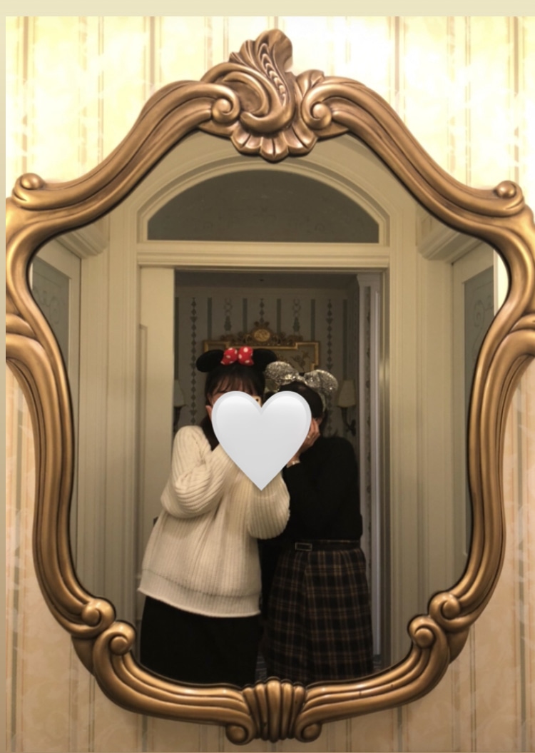 ホテル　部屋　鏡