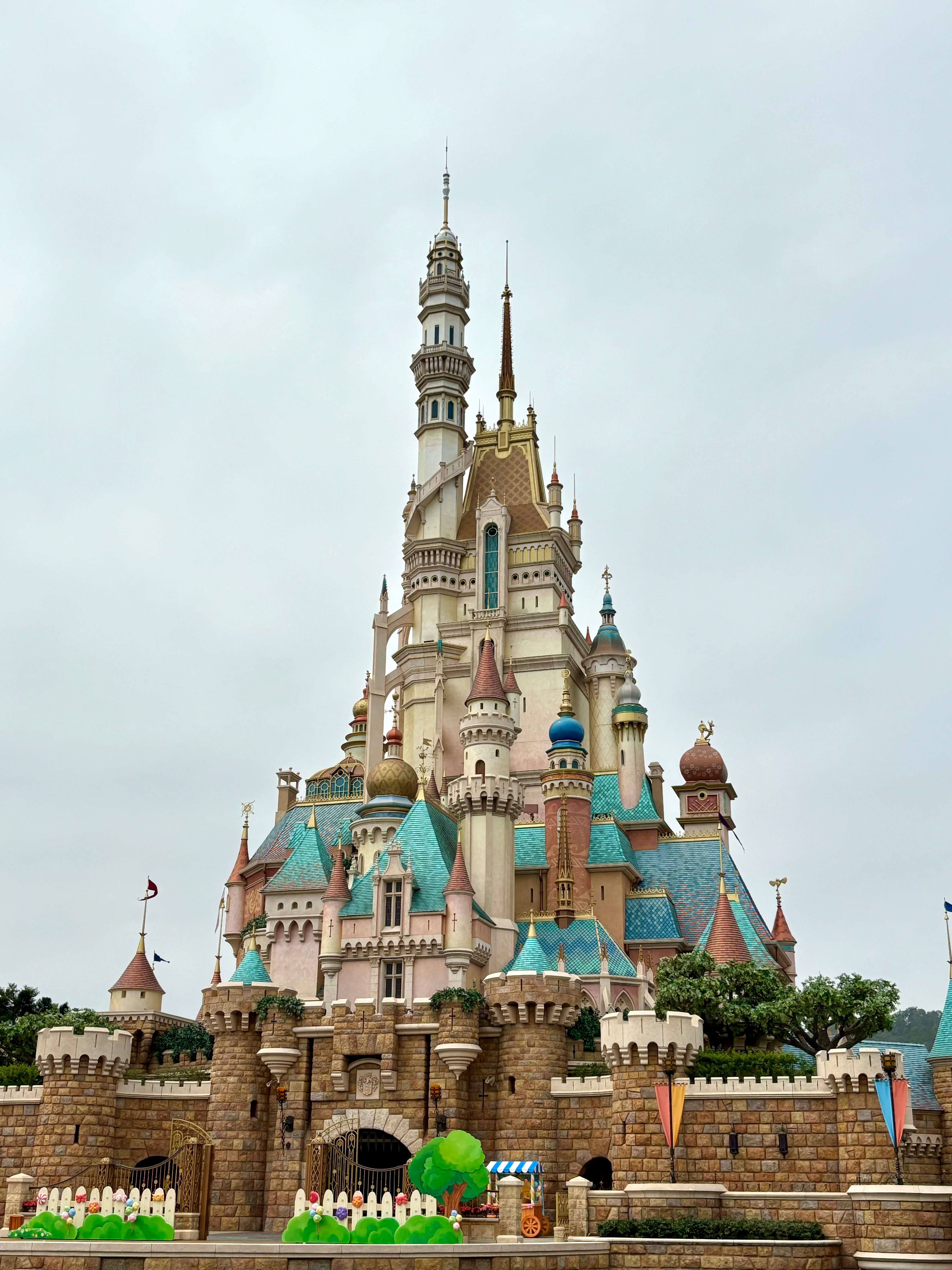香港ディズニーランド・リゾート　キャッスル・オブ・マジカル・ドリーム