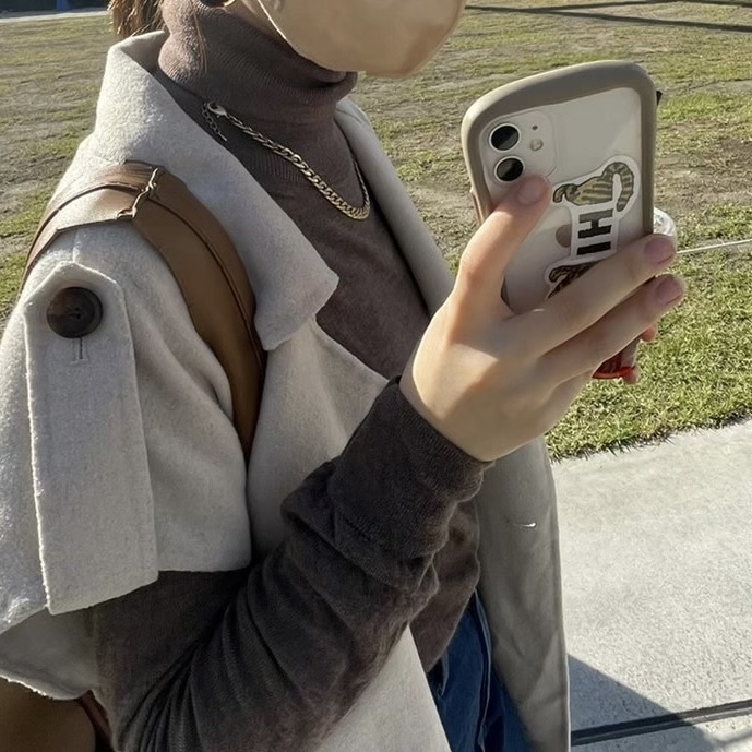 大学生ファッション　アクセサリー　チェーンネックレス