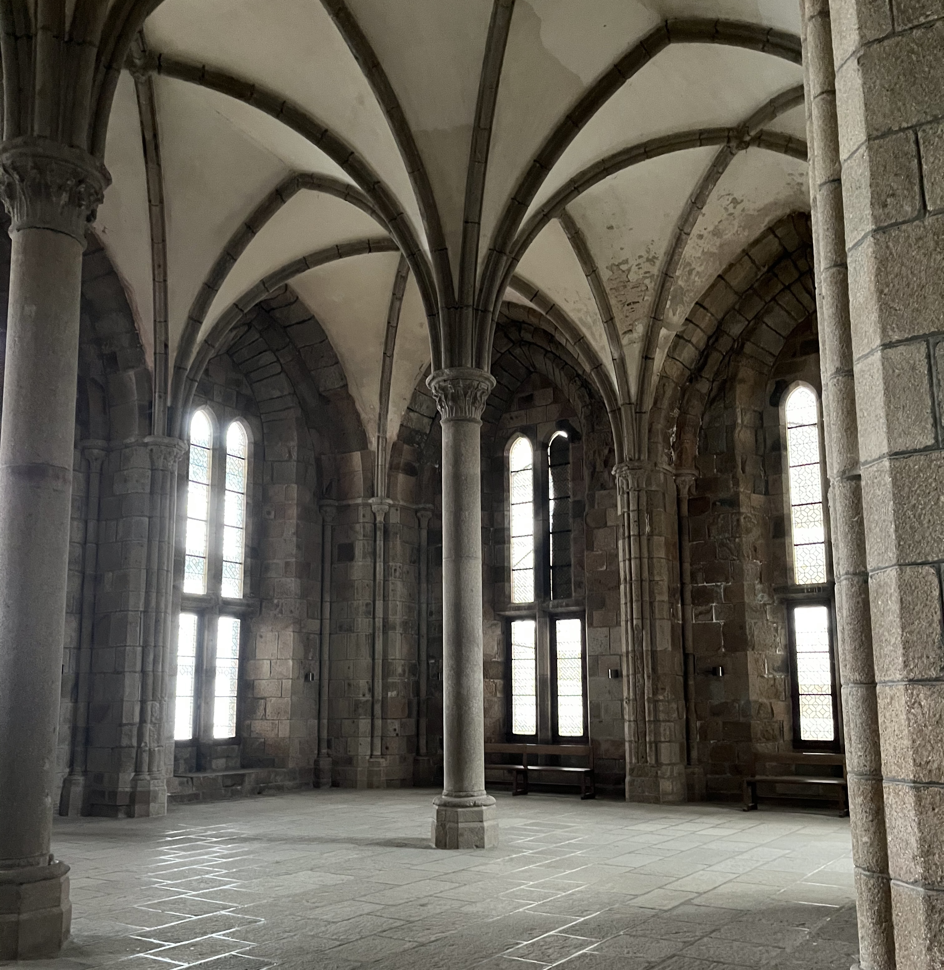 パリ　モンサンミッシェル
