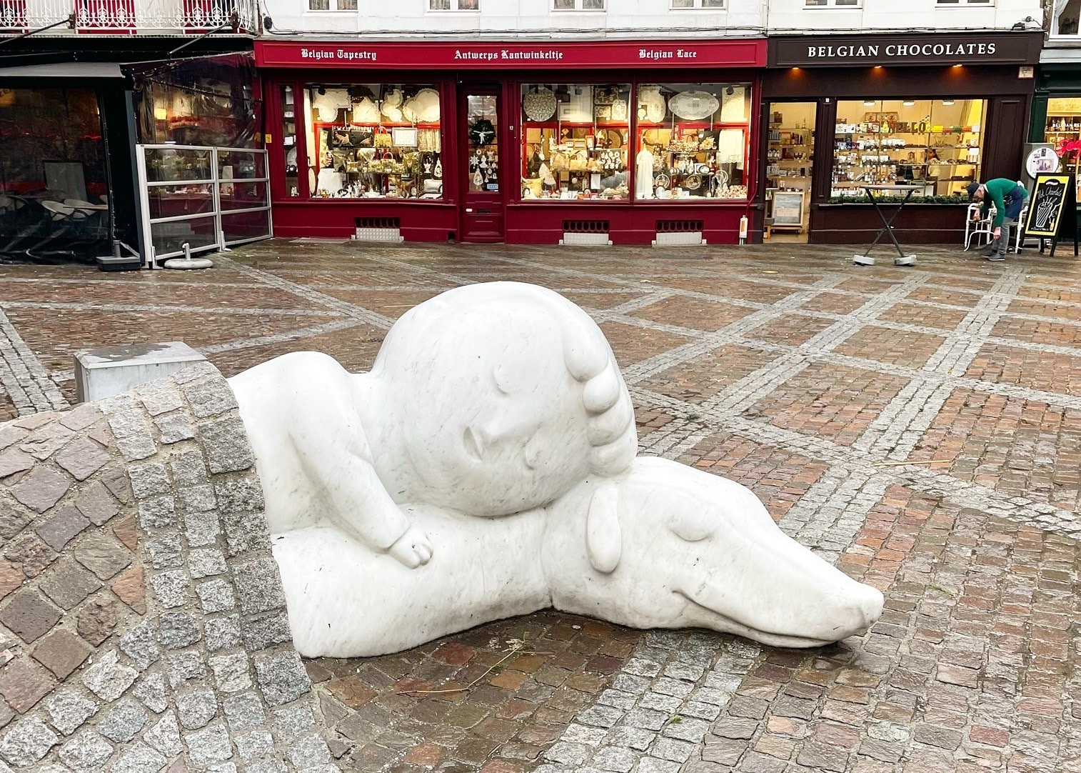 ネロとパトラッシュのモニュメント