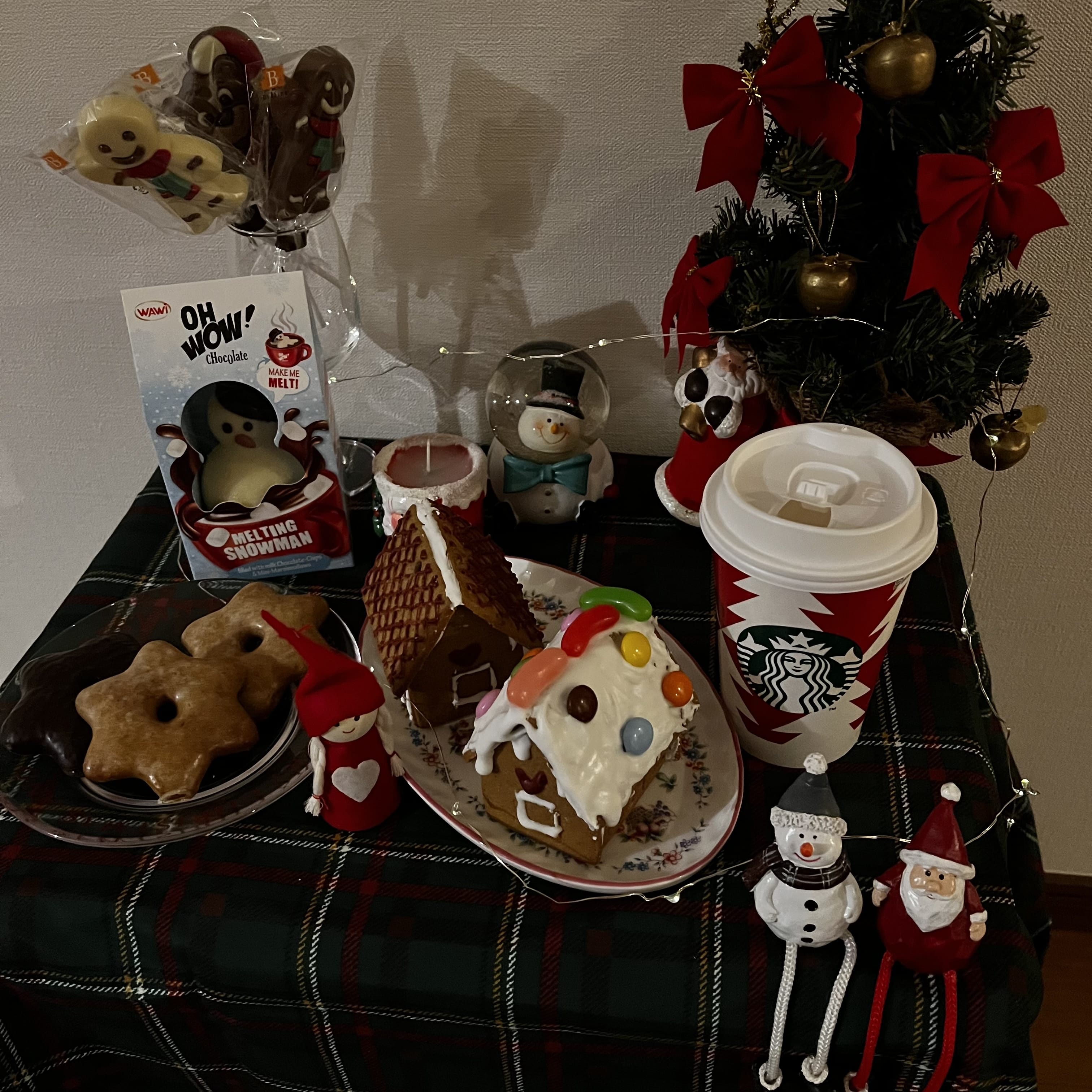 おうちクリスマス　ヘクセンハウス　スイーツ