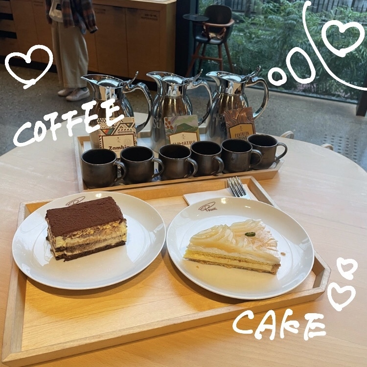 コーヒーと美味しいケーキをいただきました。