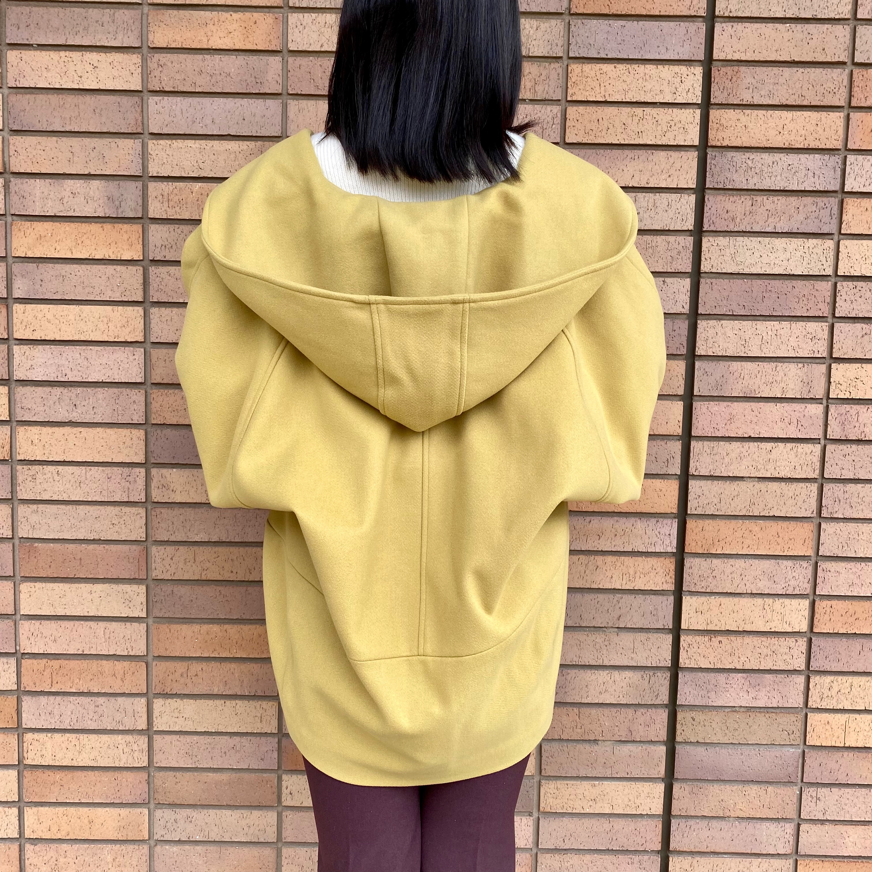 Heather WOOLLYTECH ウーリーテック/ミドルフードCOAT　マスタード　後ろ姿