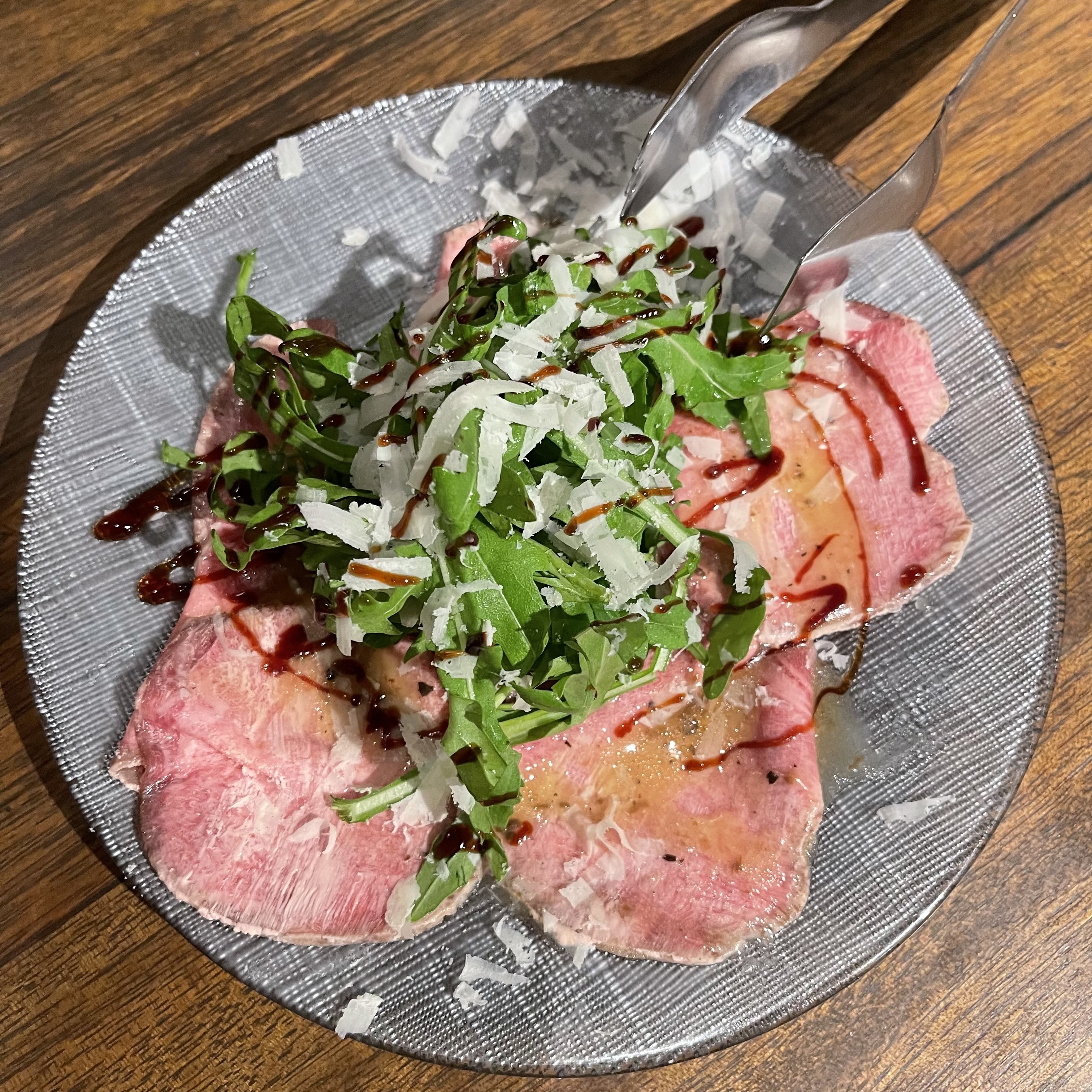 牛タンのカルパッチョ