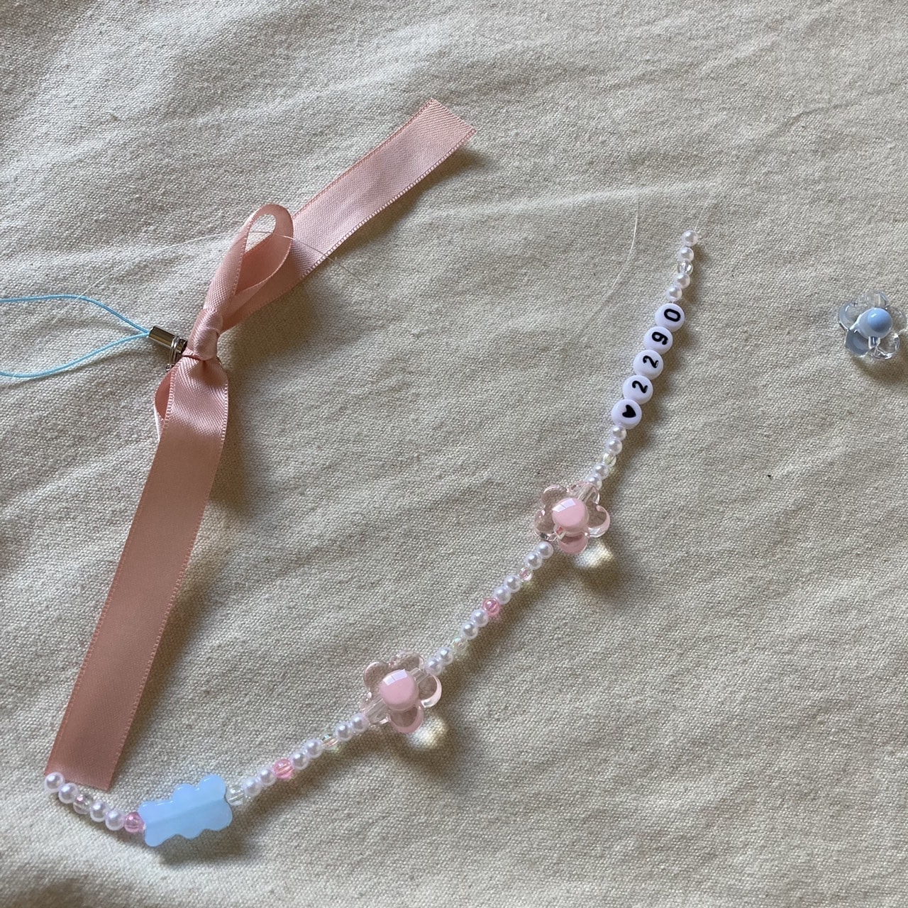 ビーズストラップ