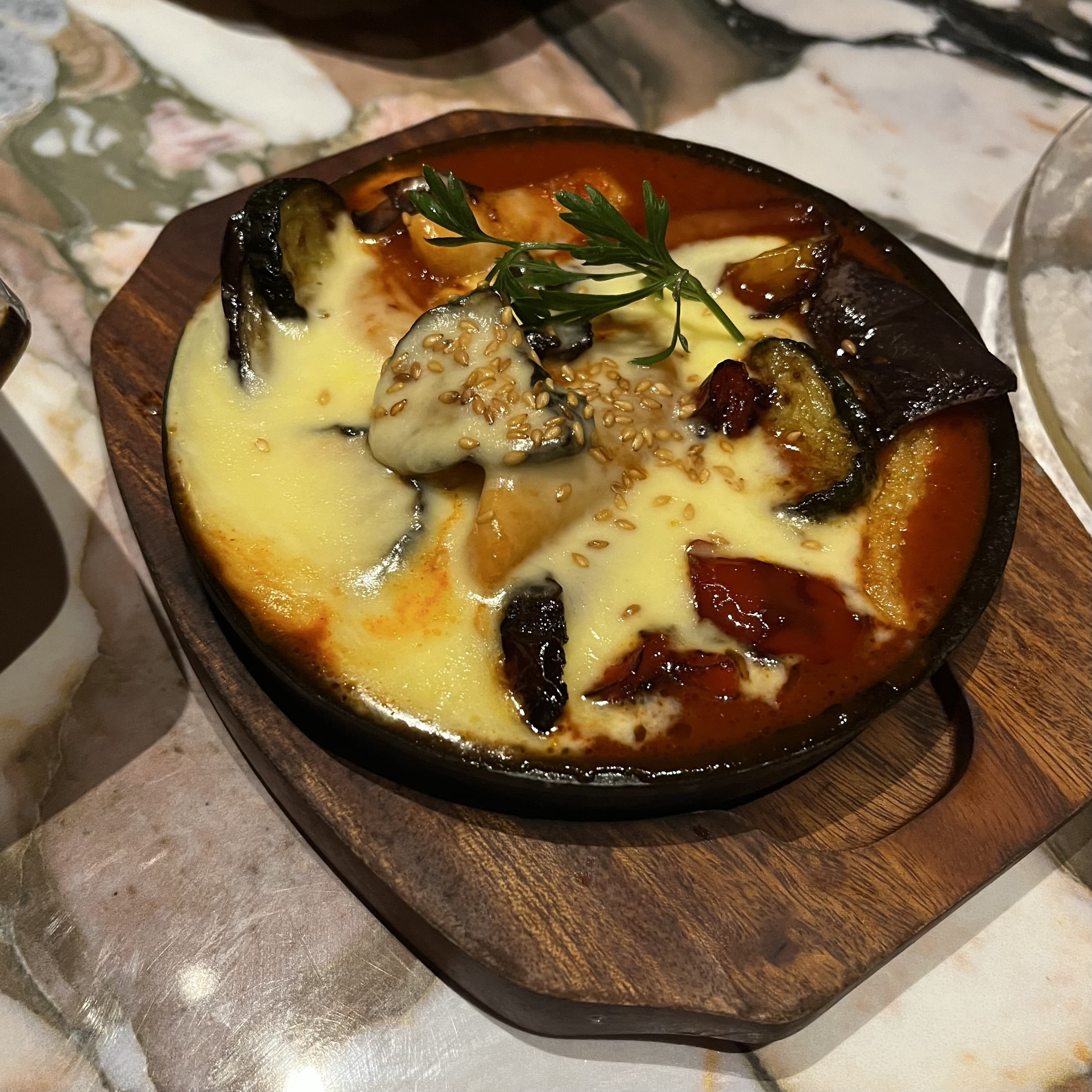トッポギ　チーズ　辛い
