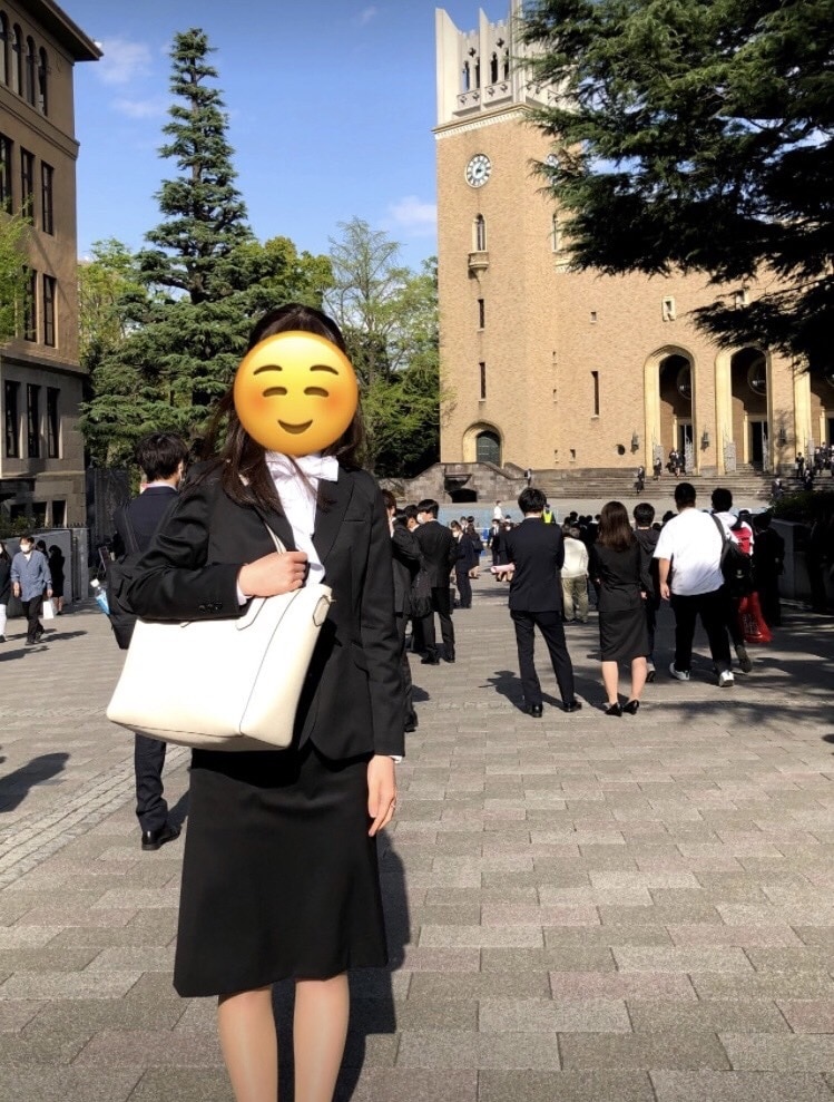 入学式　大学　スーツ