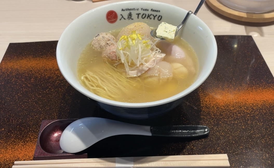 入鹿TOKYO六本木 特製柚子塩らぁ麺(¥2000)