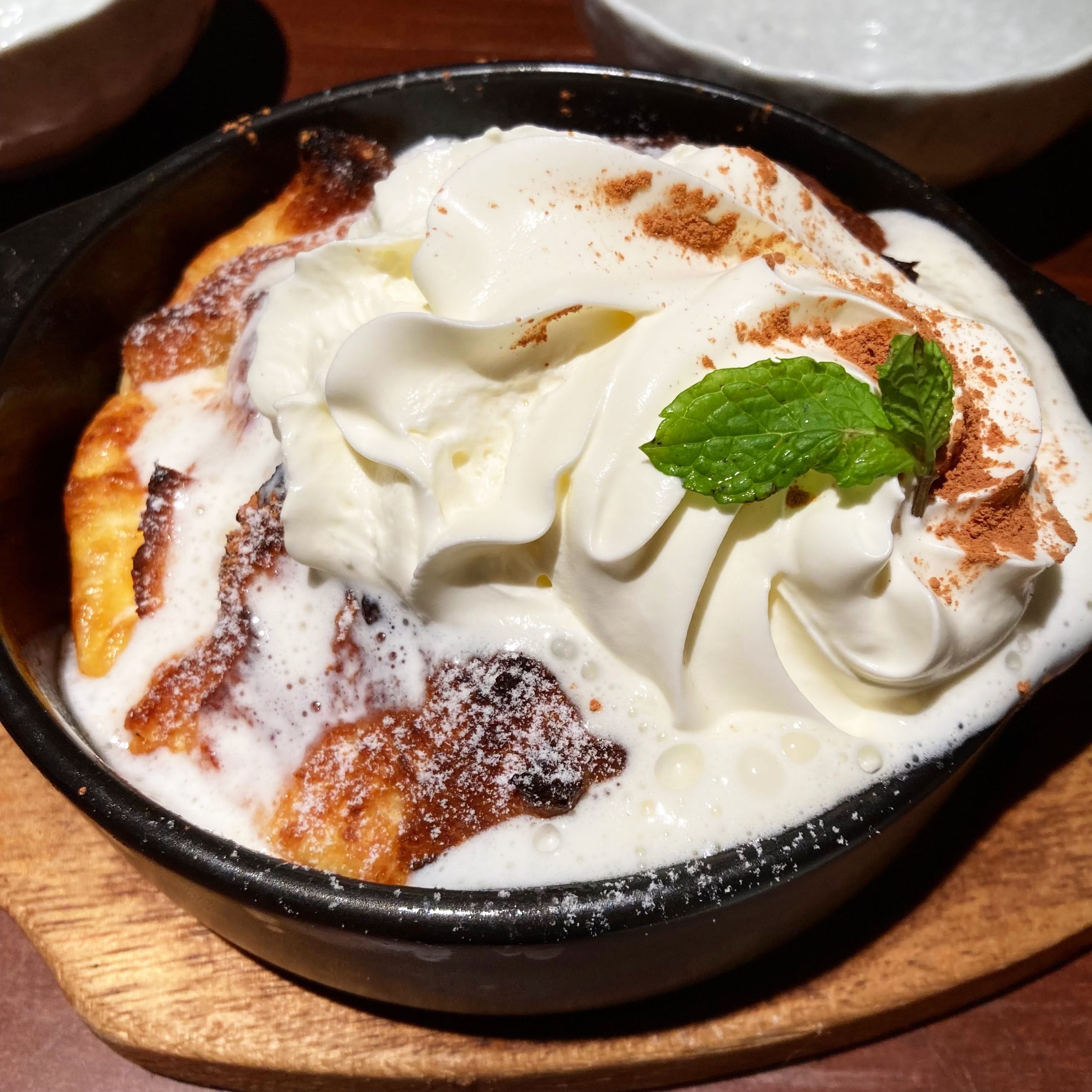 『石釜 bake bread 茶房 TAM TAM』石釜焼きフレンチトースト。
